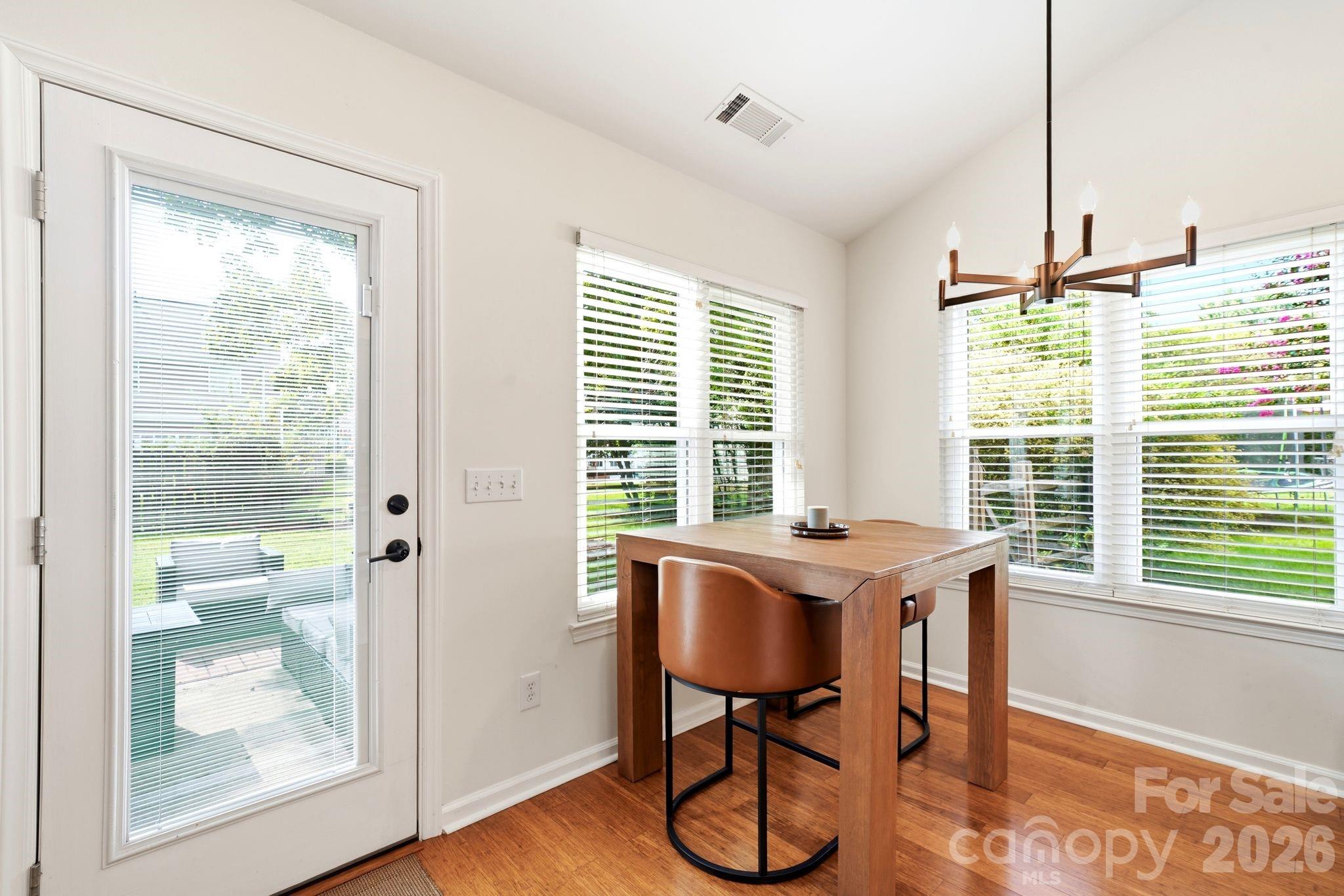 1347 Eisenhower Place Property Photo 12