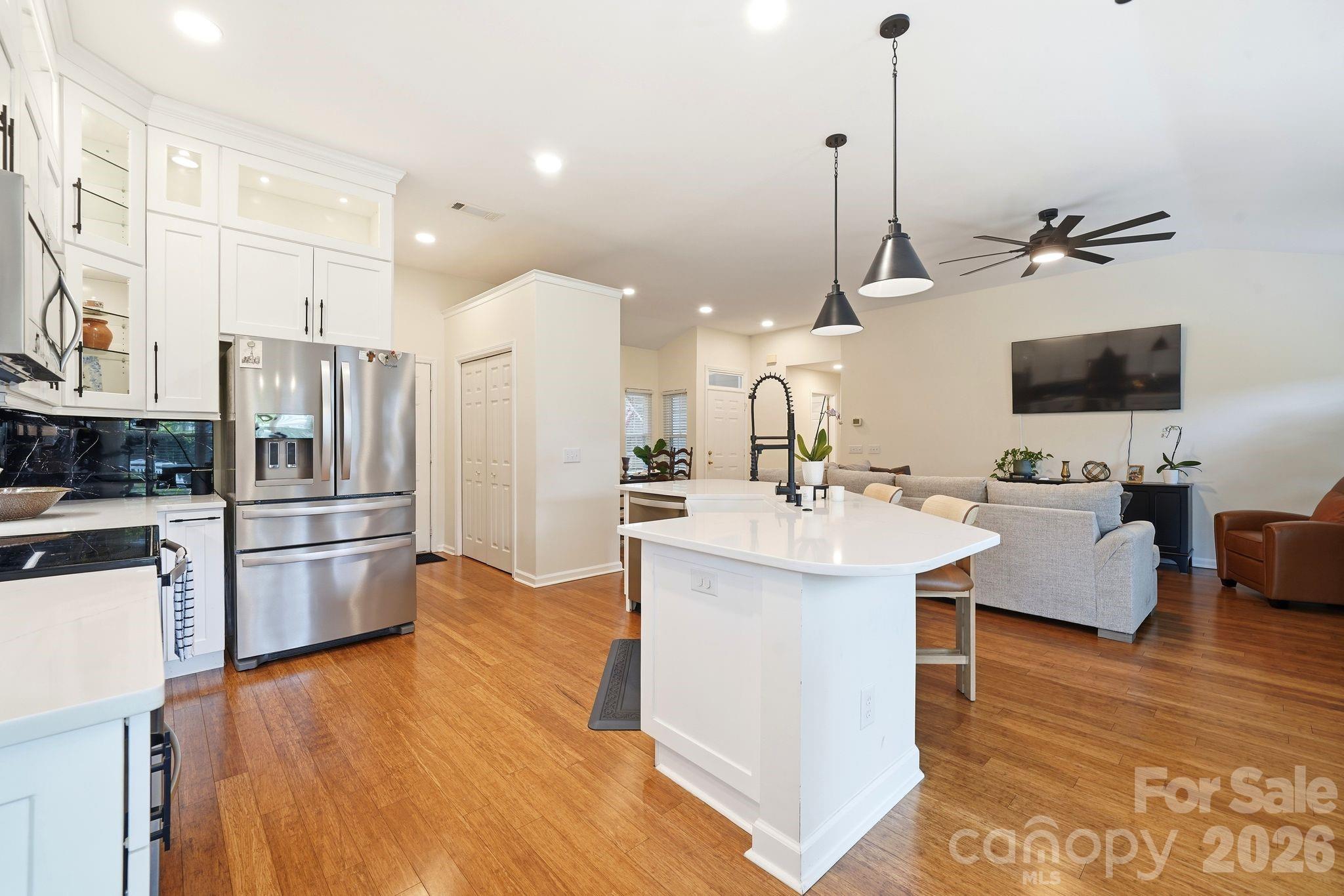 1347 Eisenhower Place Property Photo 13
