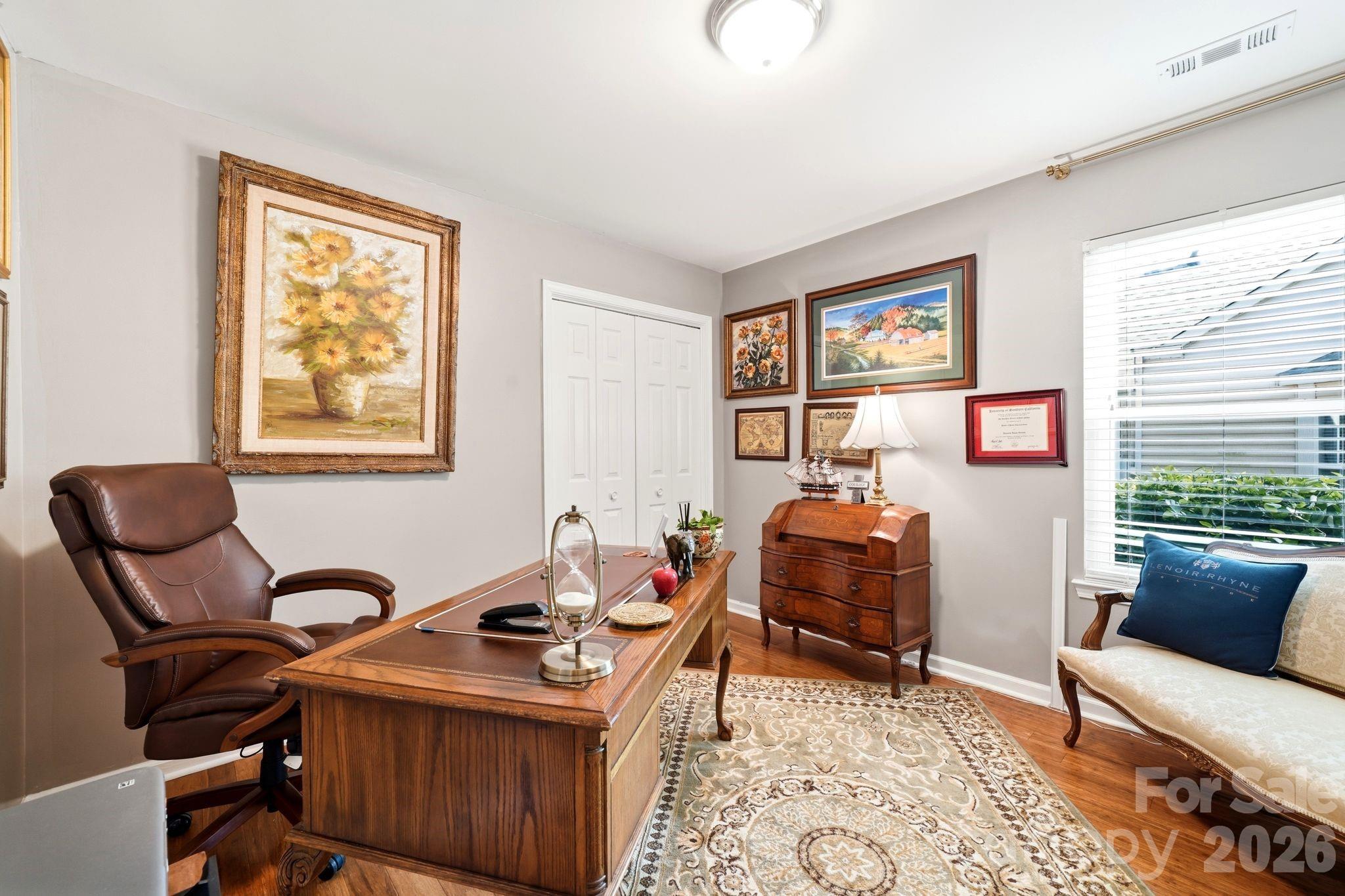 1347 Eisenhower Place Property Photo 20
