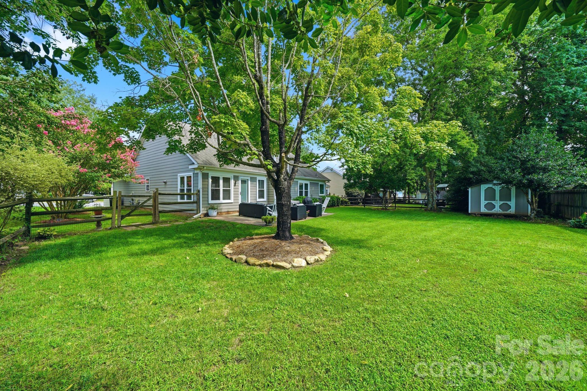 1347 Eisenhower Place Property Photo 27