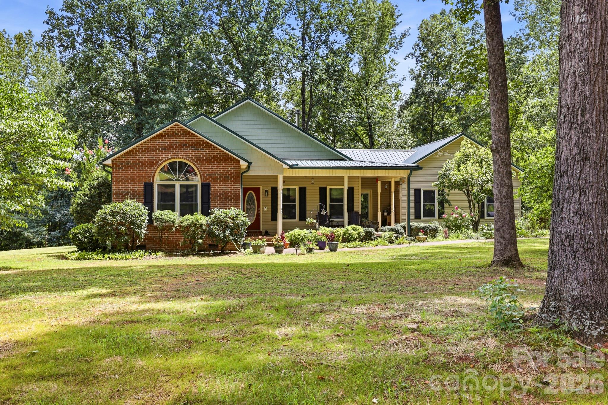 221 Willow Lakes Drive Property Photo 1