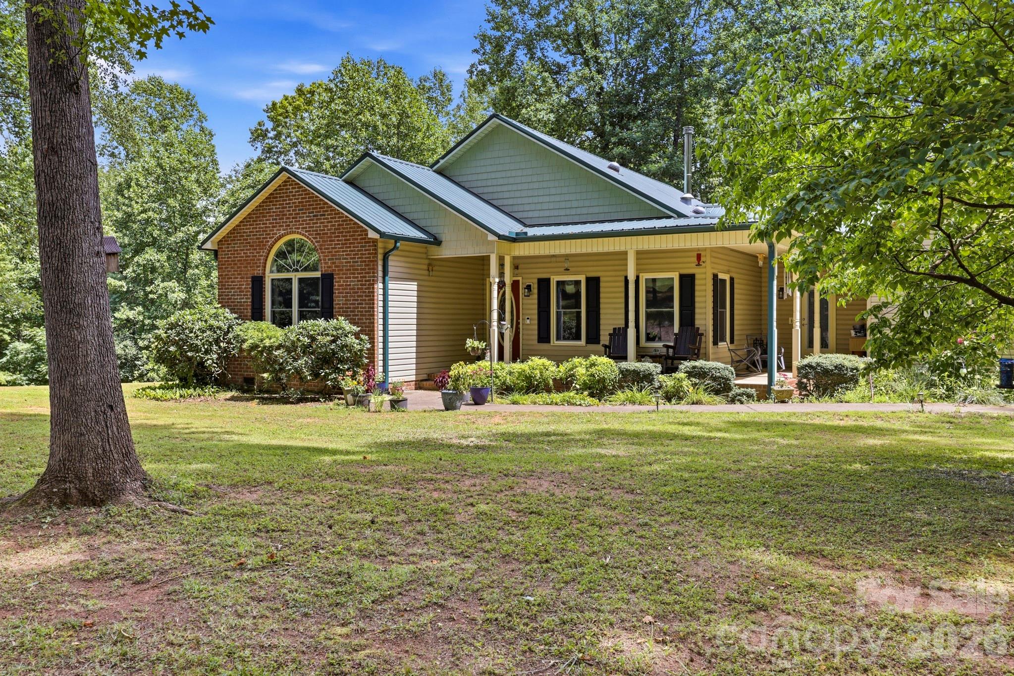 221 Willow Lakes Drive Property Photo 23