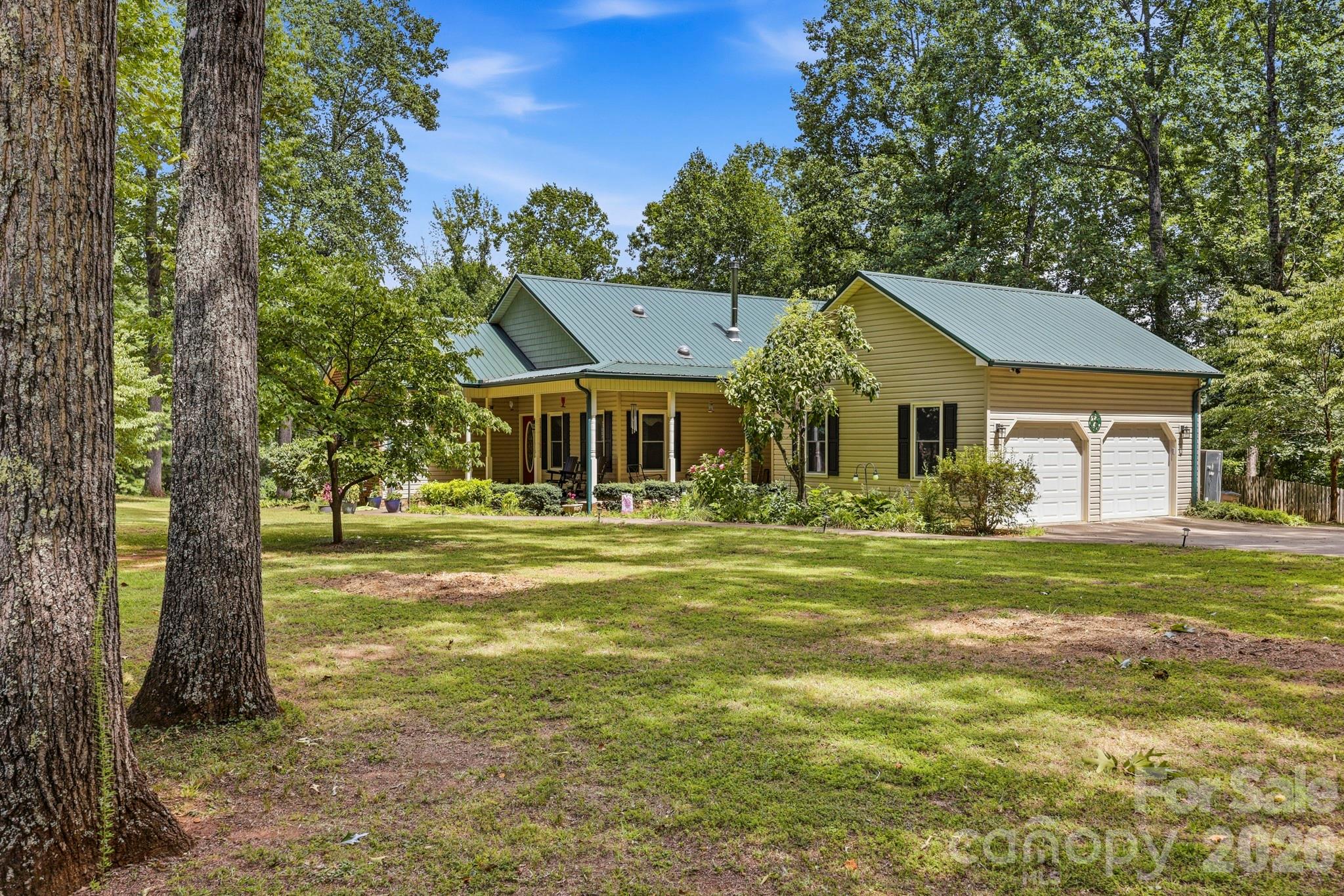221 Willow Lakes Drive Property Photo 24