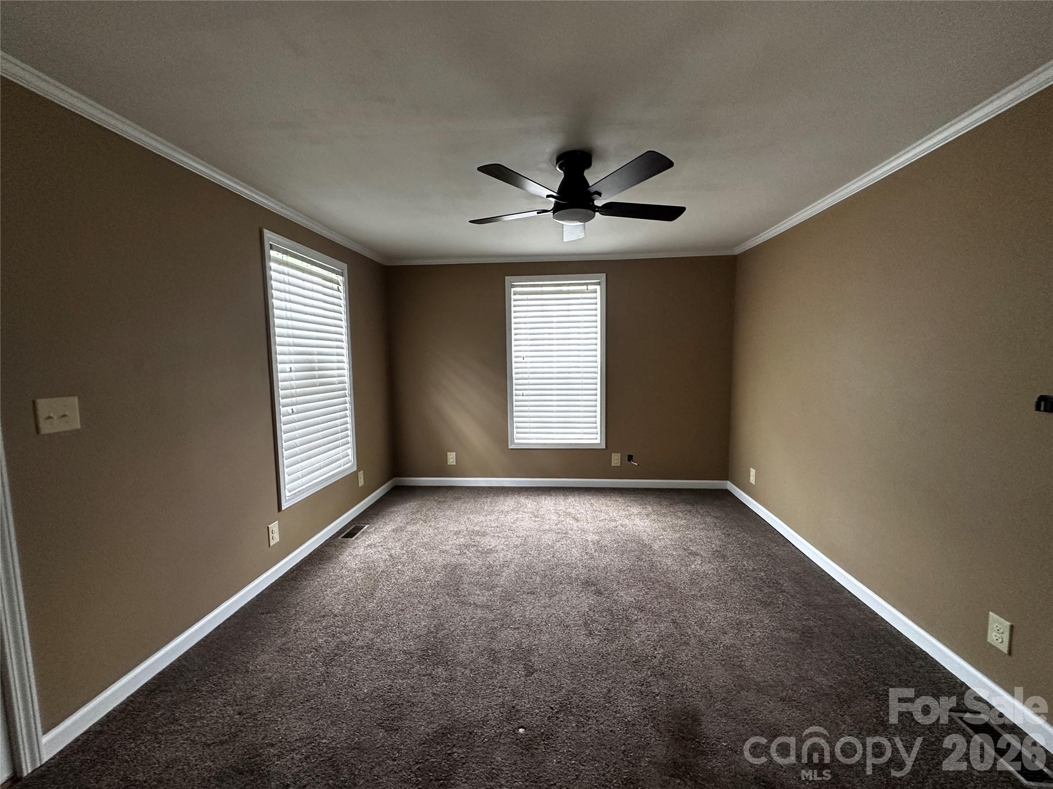 2202 Brookview Avenue Property Photo 8