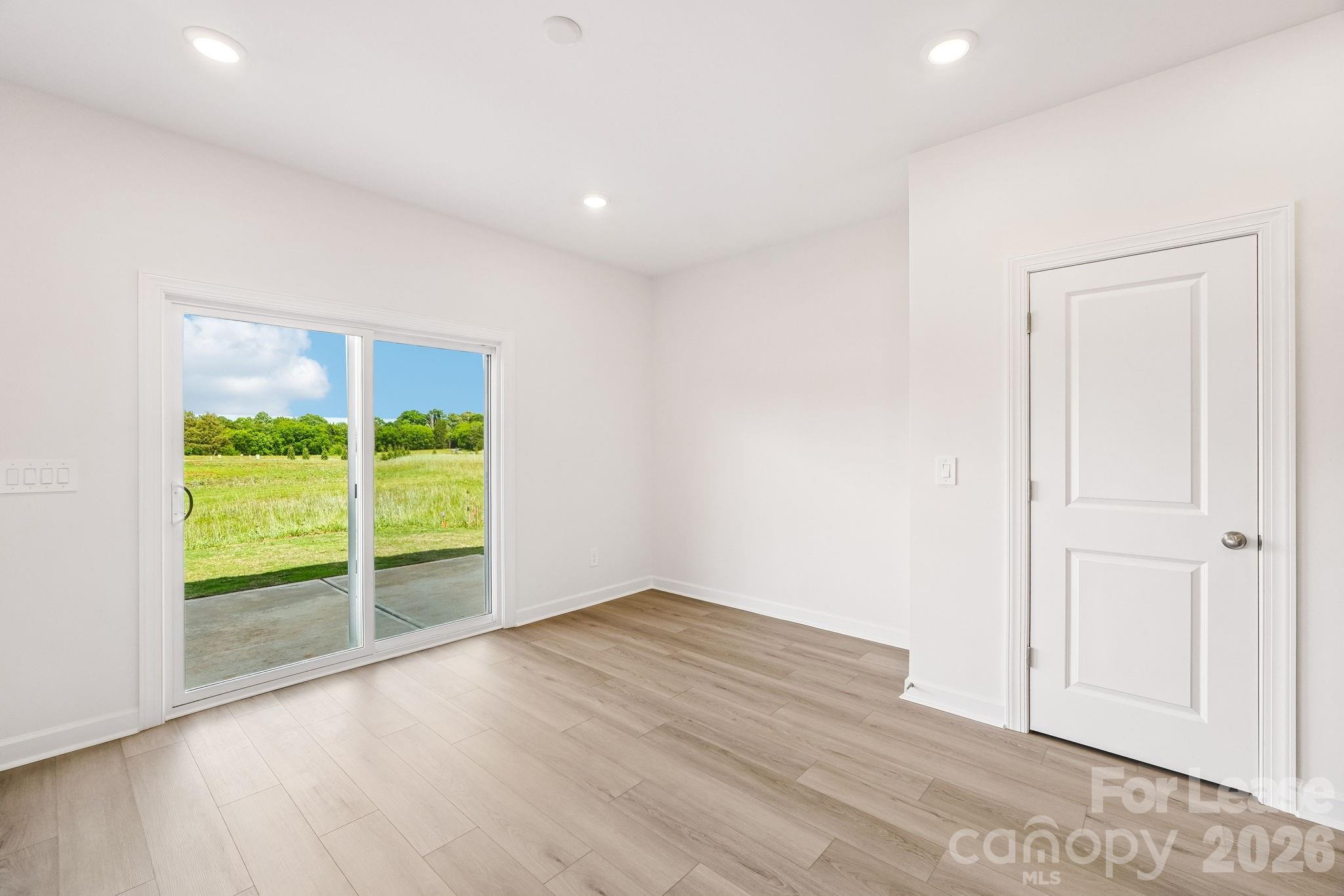 1852 Wrenley Drive Property Photo 13