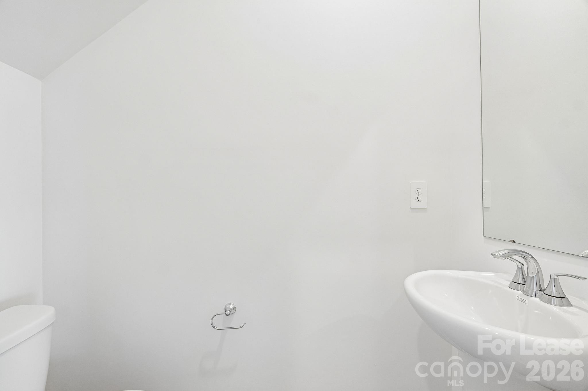 1852 Wrenley Drive Property Photo 18