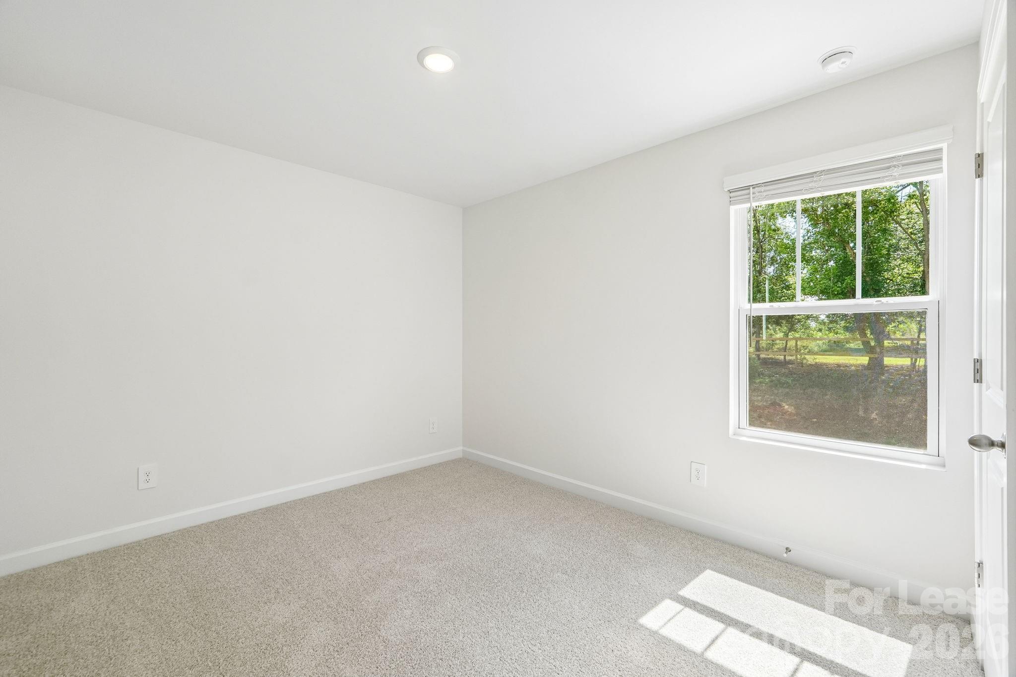 1852 Wrenley Drive Property Photo 23