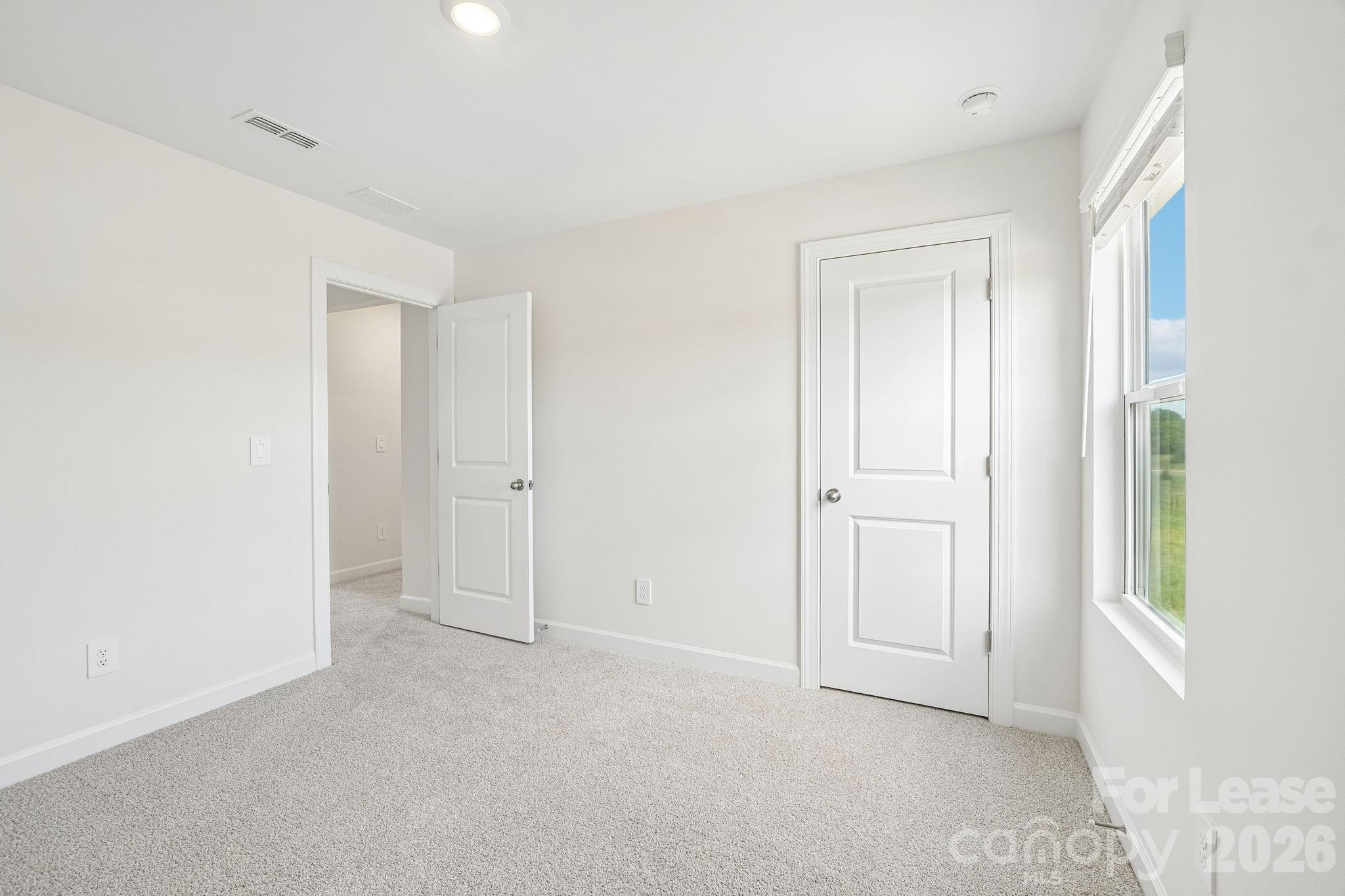 1852 Wrenley Drive Property Photo 27