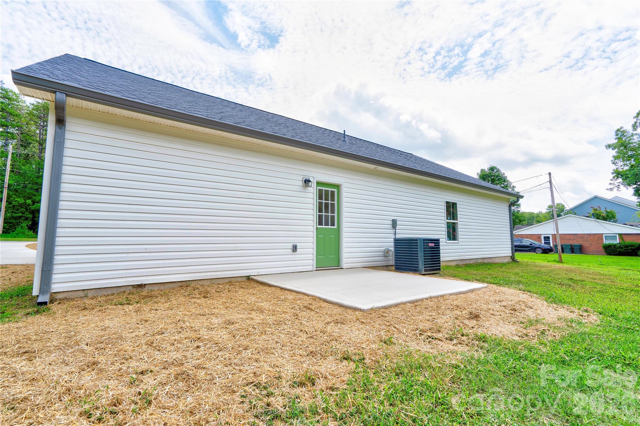 1031 Laurel Lane Property Photo 5