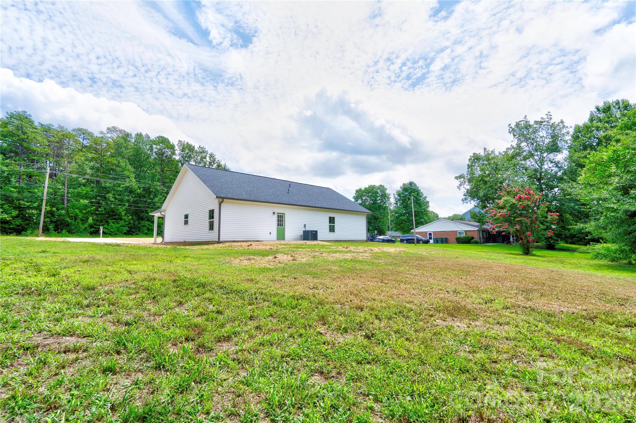 1031 Laurel Lane Property Photo 6
