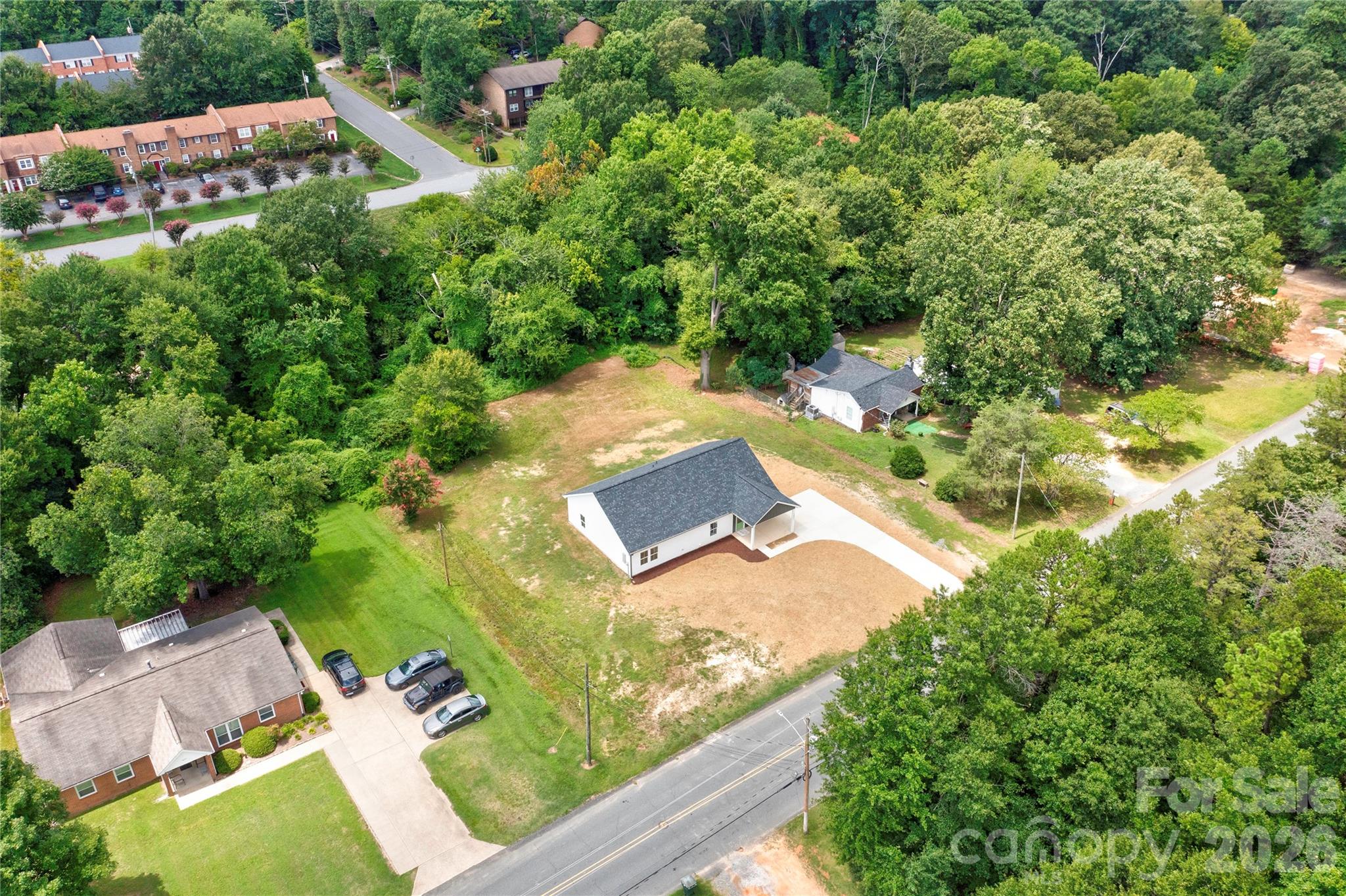 1031 Laurel Lane Property Photo 11