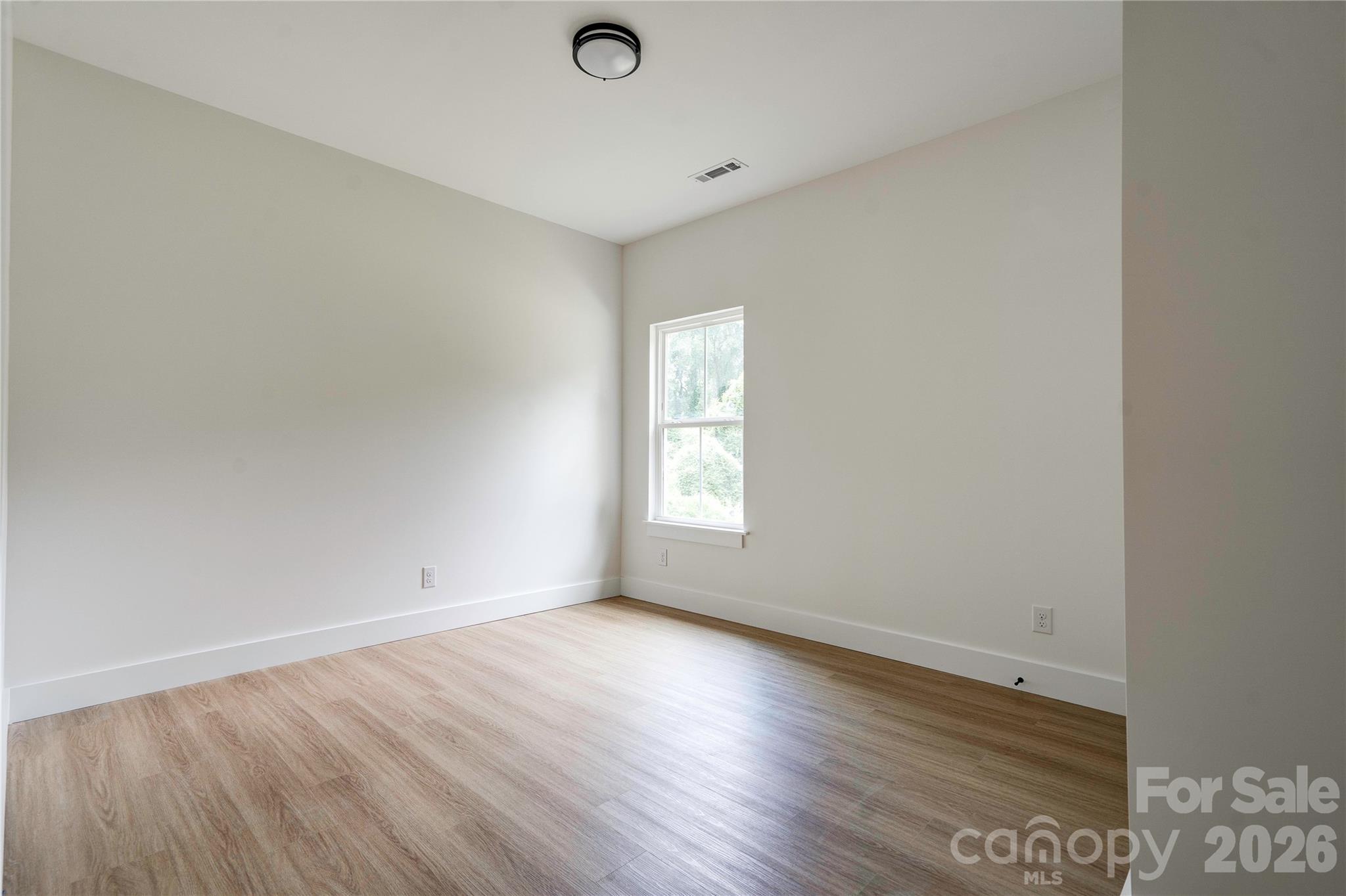 1031 Laurel Lane Property Photo 25
