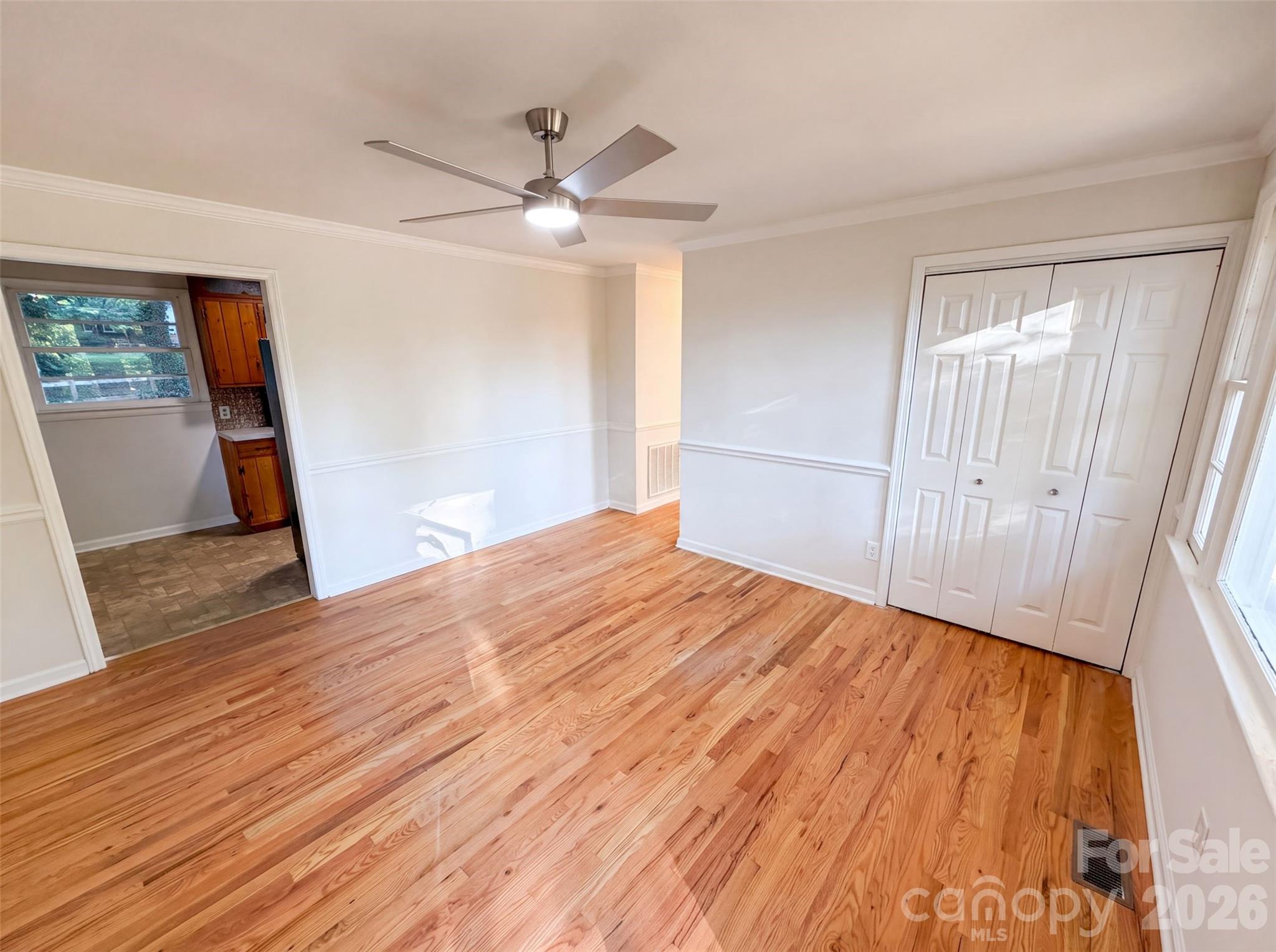 1933 Choyce Circle Property Photo 3