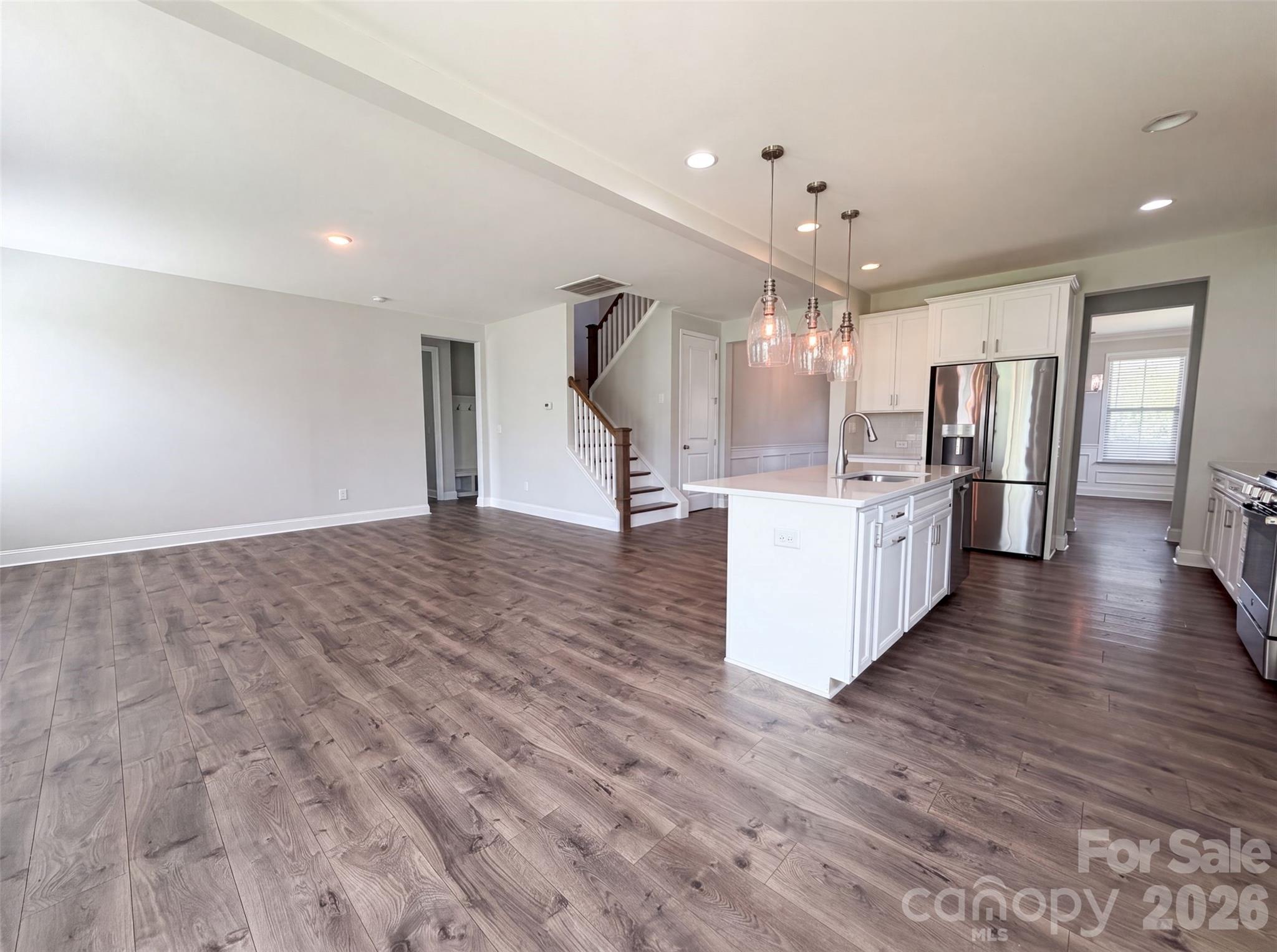 4273 Stream Dale Circle Property Photo 2