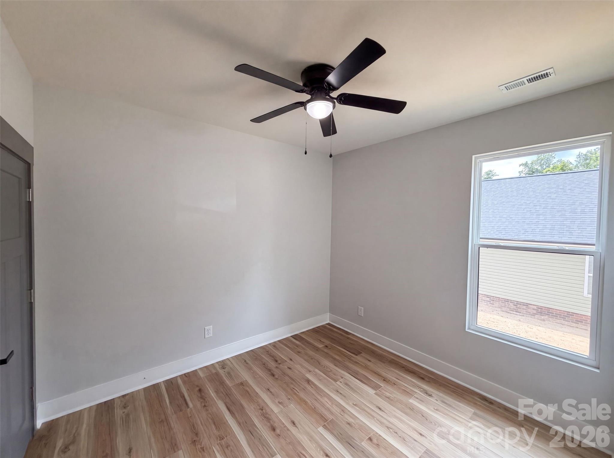 490 E 22nd Street Property Photo 10