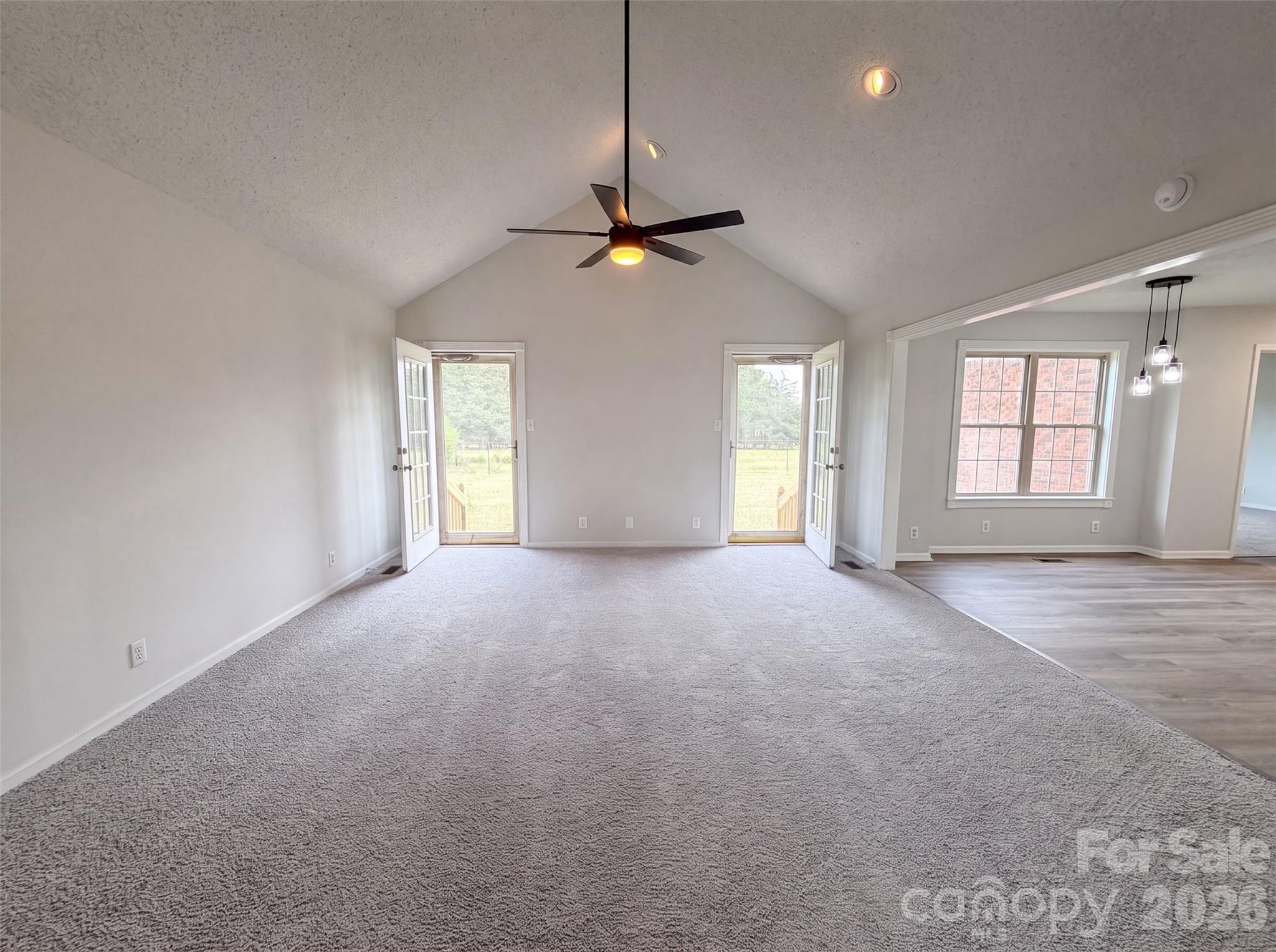 972 Darby Road Property Photo 6