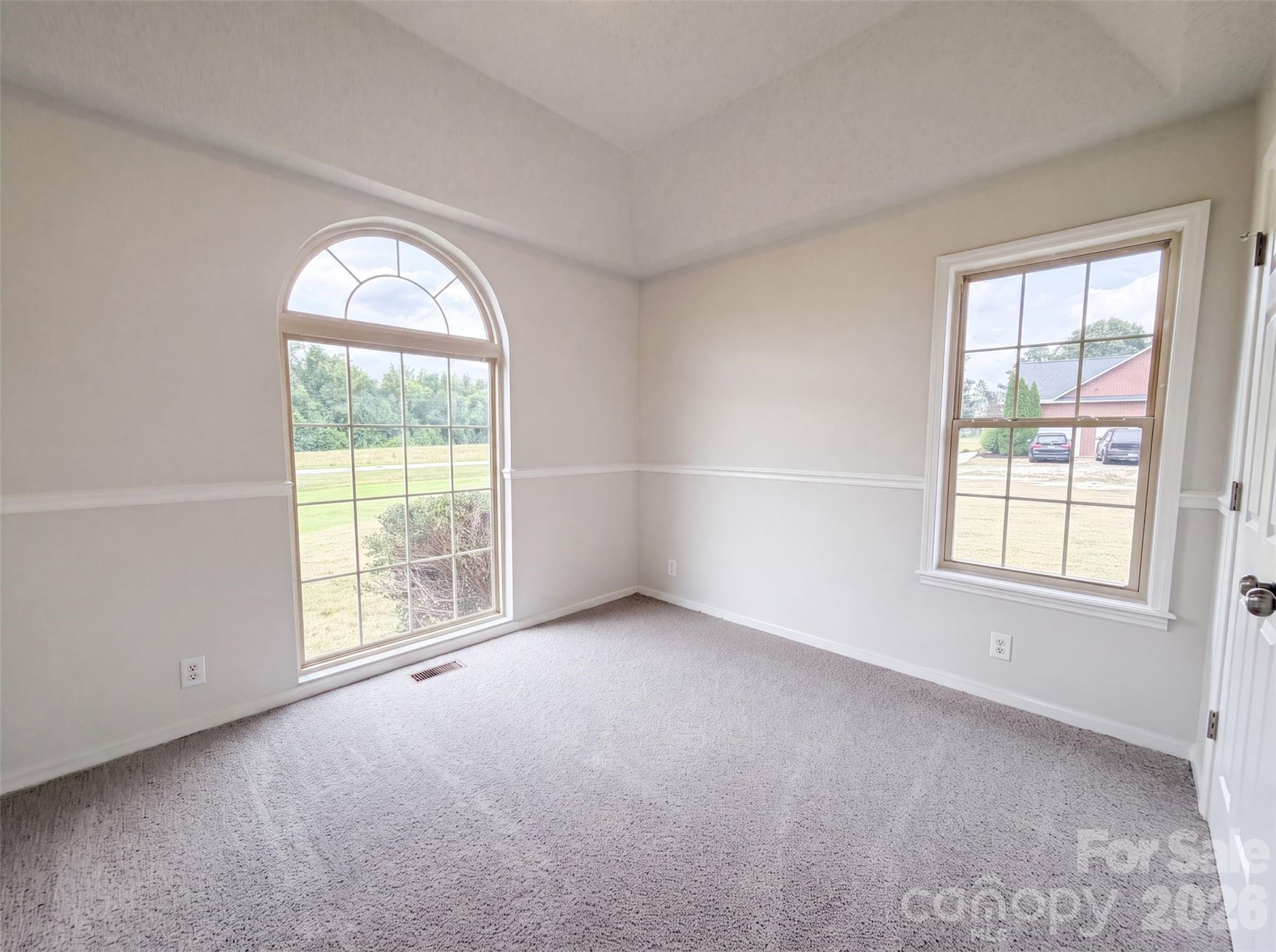 972 Darby Road Property Photo 7
