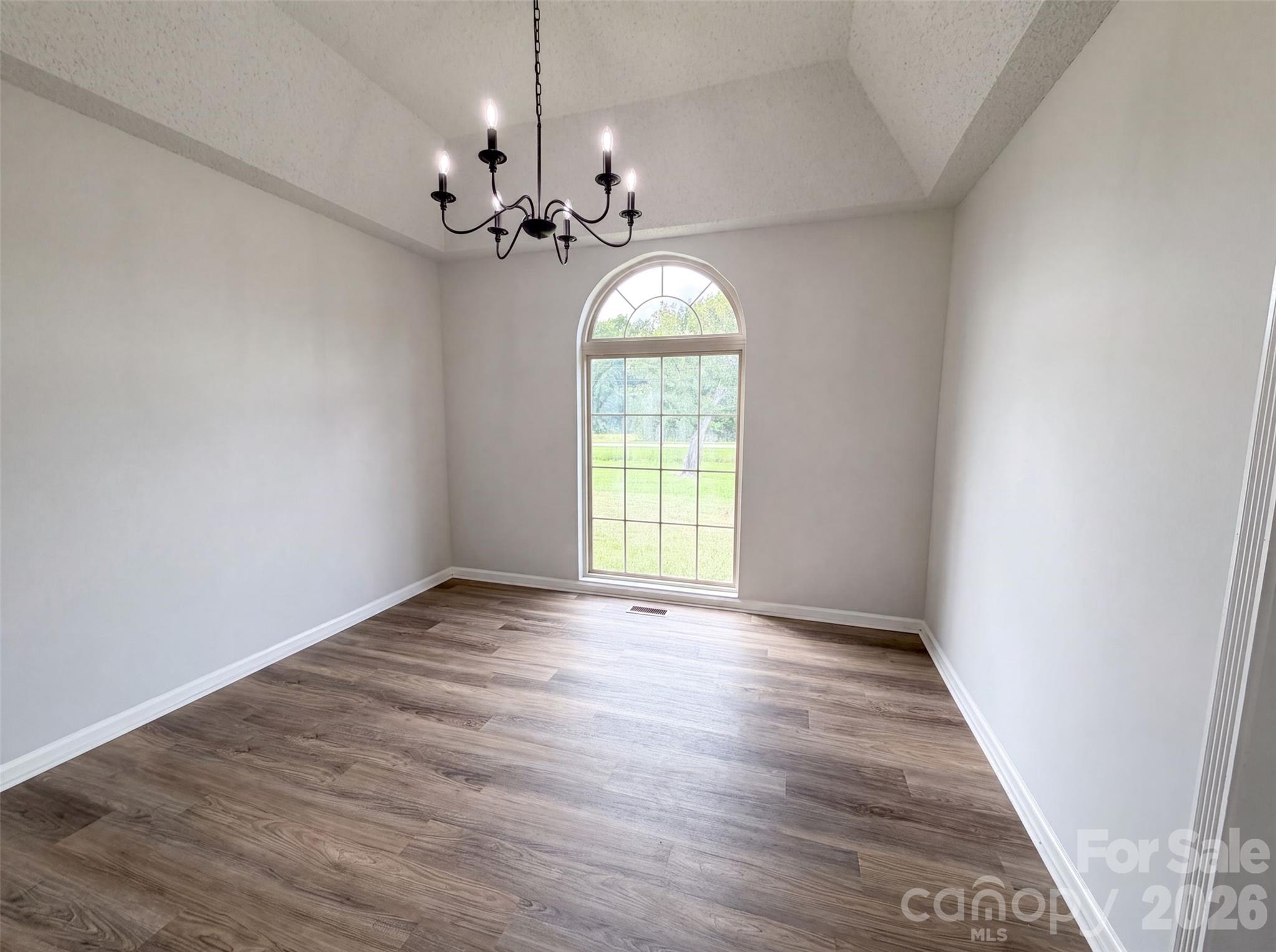 972 Darby Road Property Photo 8