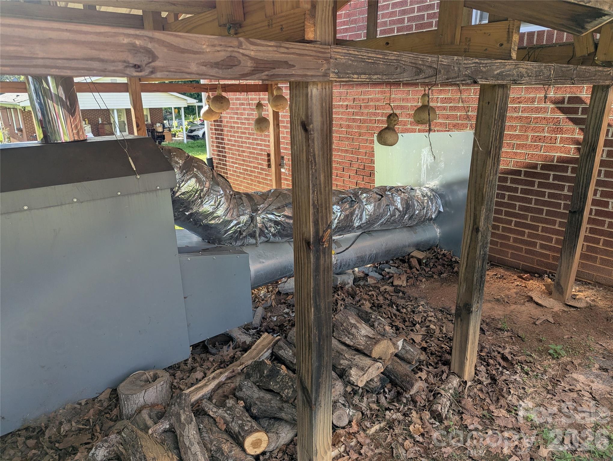 605 Lincoln Lane Property Photo 29