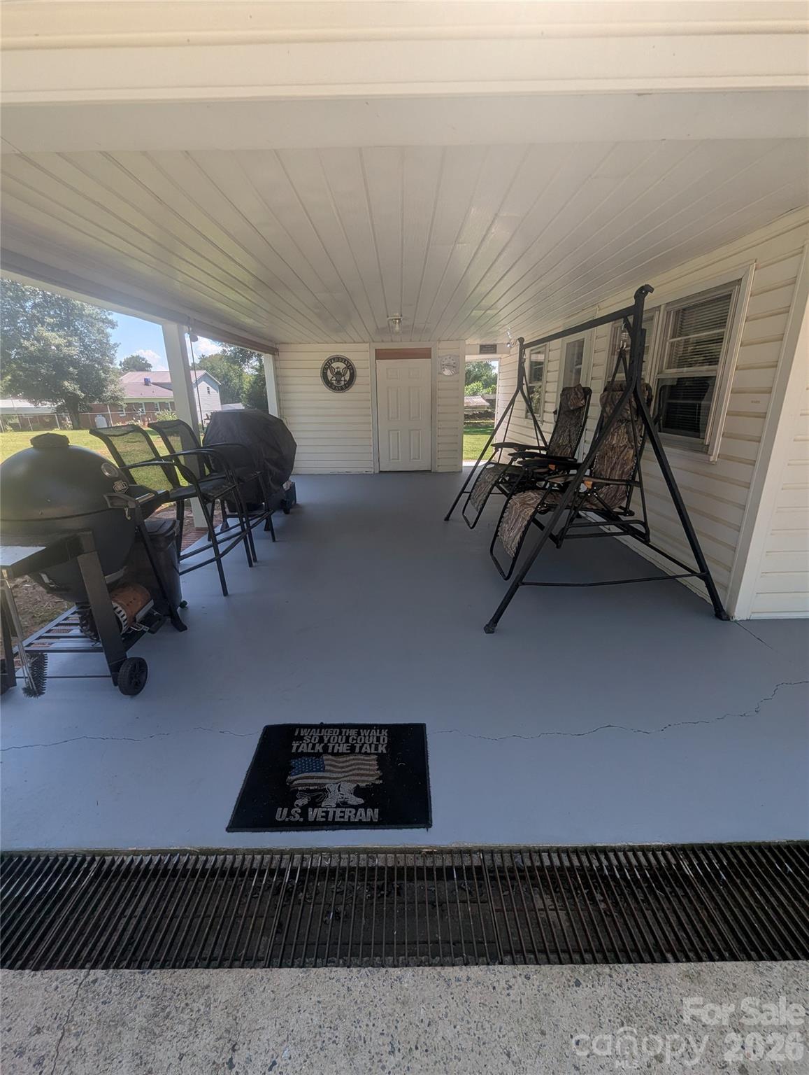 605 Lincoln Lane Property Photo 37