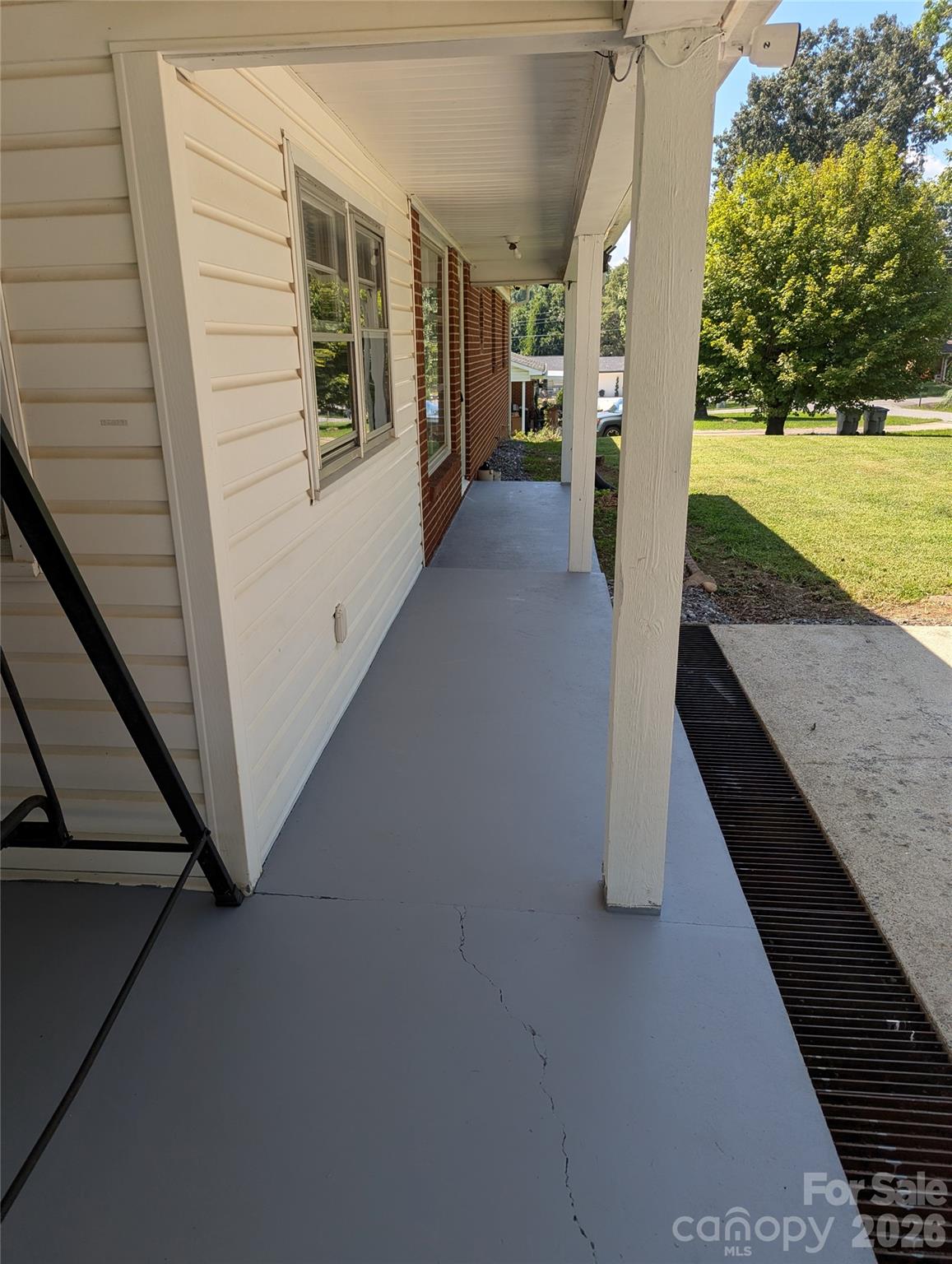 605 Lincoln Lane Property Photo 38