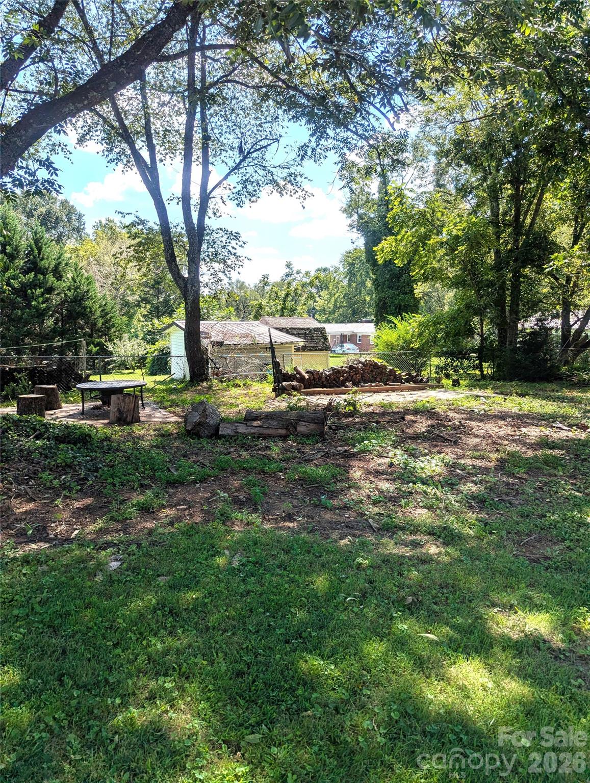 605 Lincoln Lane Property Photo 44
