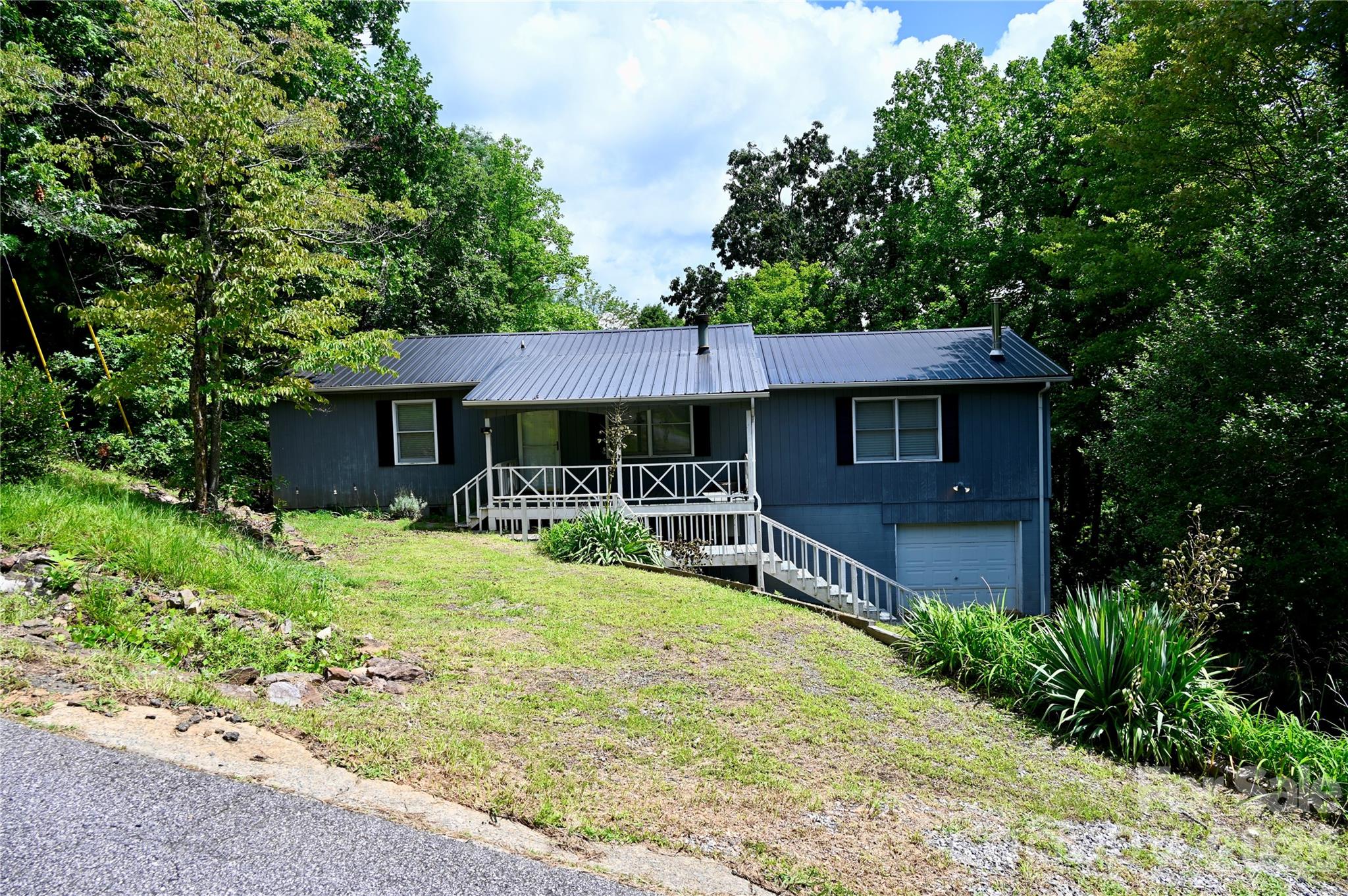 3166 Holly Road Property Photo 1
