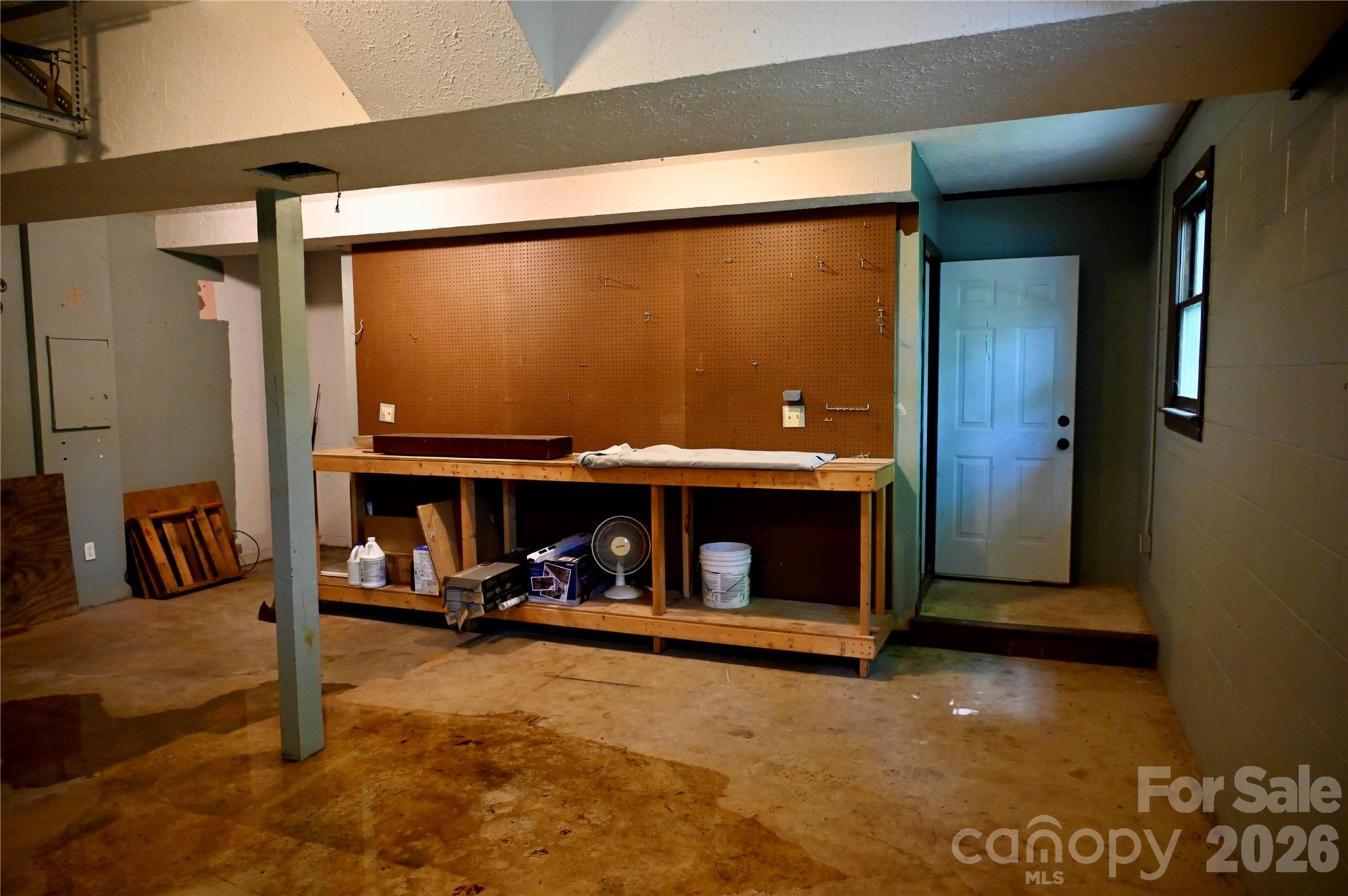 3166 Holly Road Property Photo 26