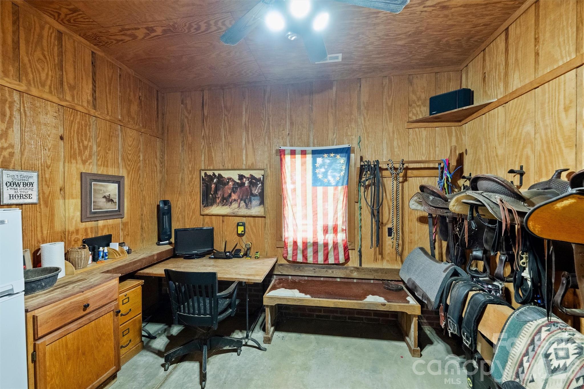 172 & 186 Tuckertown Road Property Photo 13