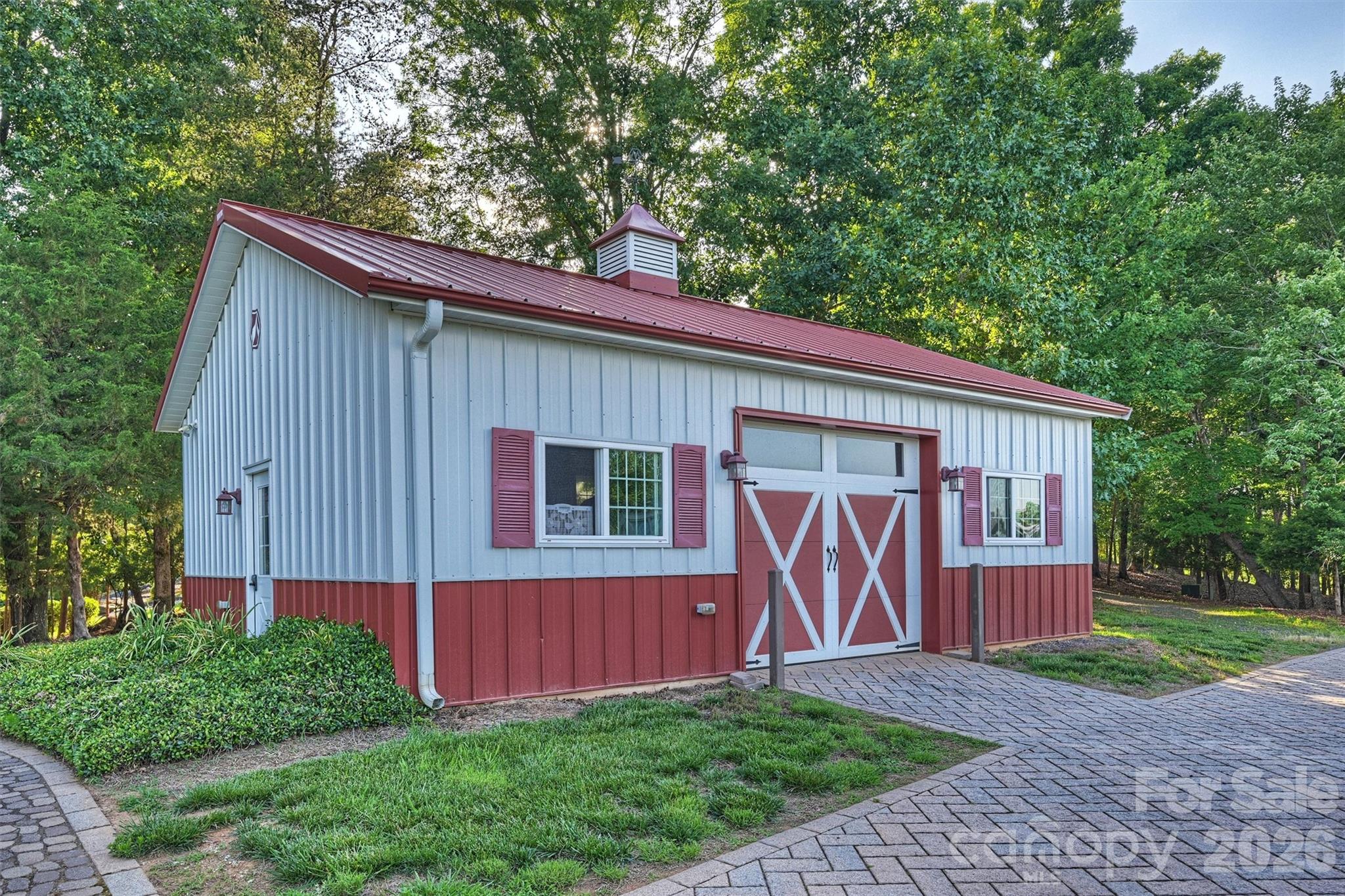 172 & 186 Tuckertown Road Property Photo 15