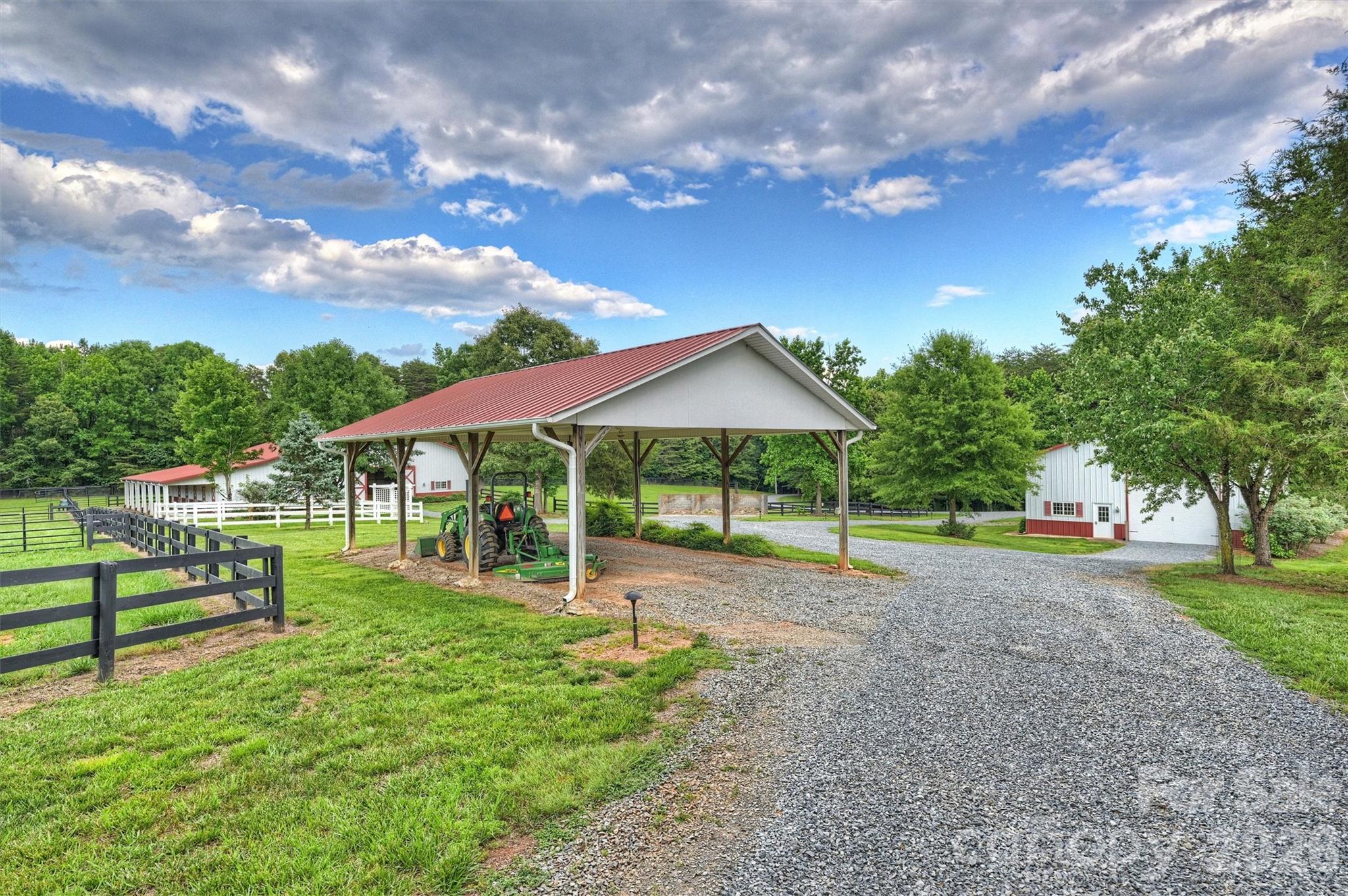 172 & 186 Tuckertown Road Property Photo 23