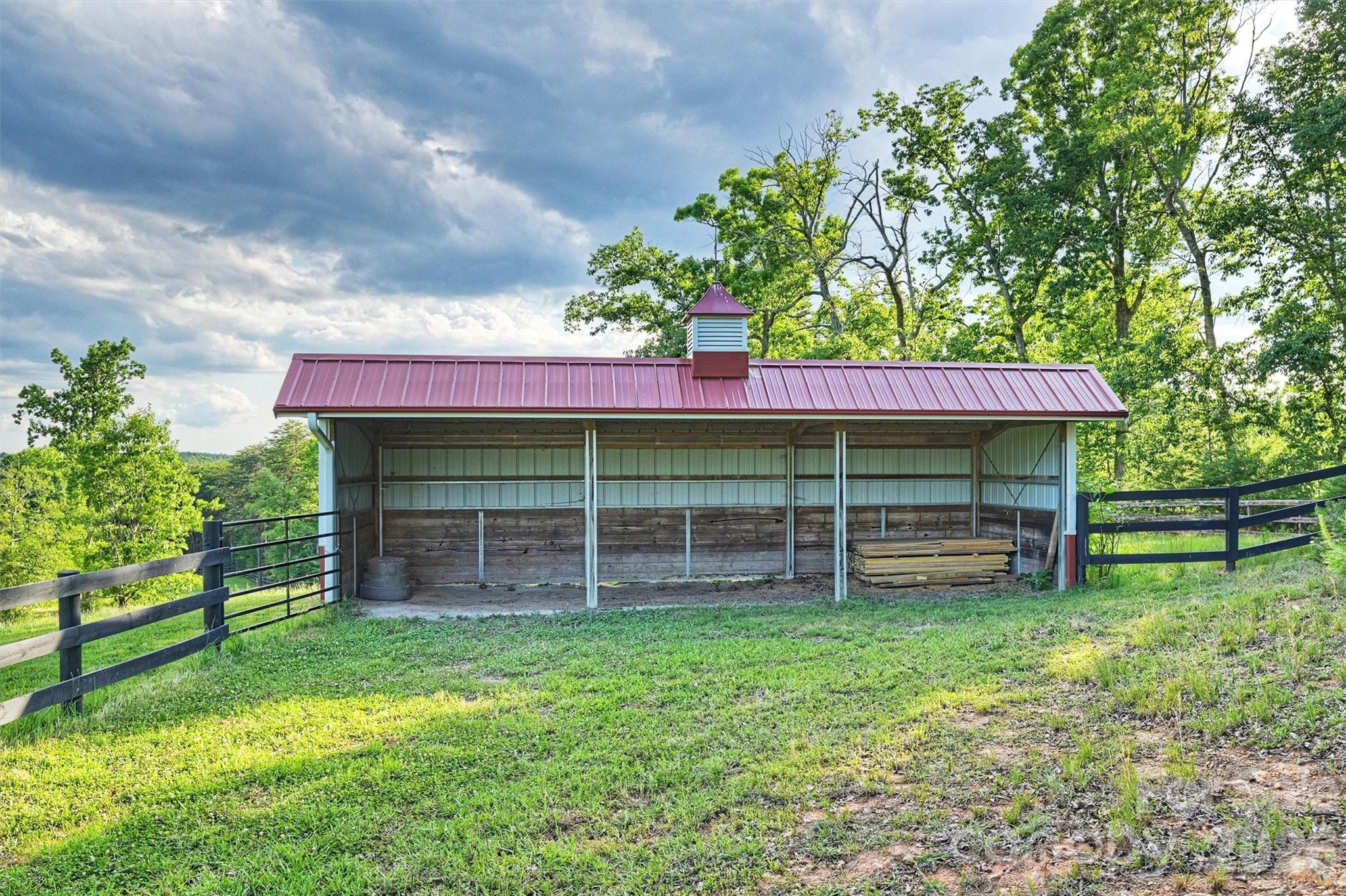 172 & 186 Tuckertown Road Property Photo 30