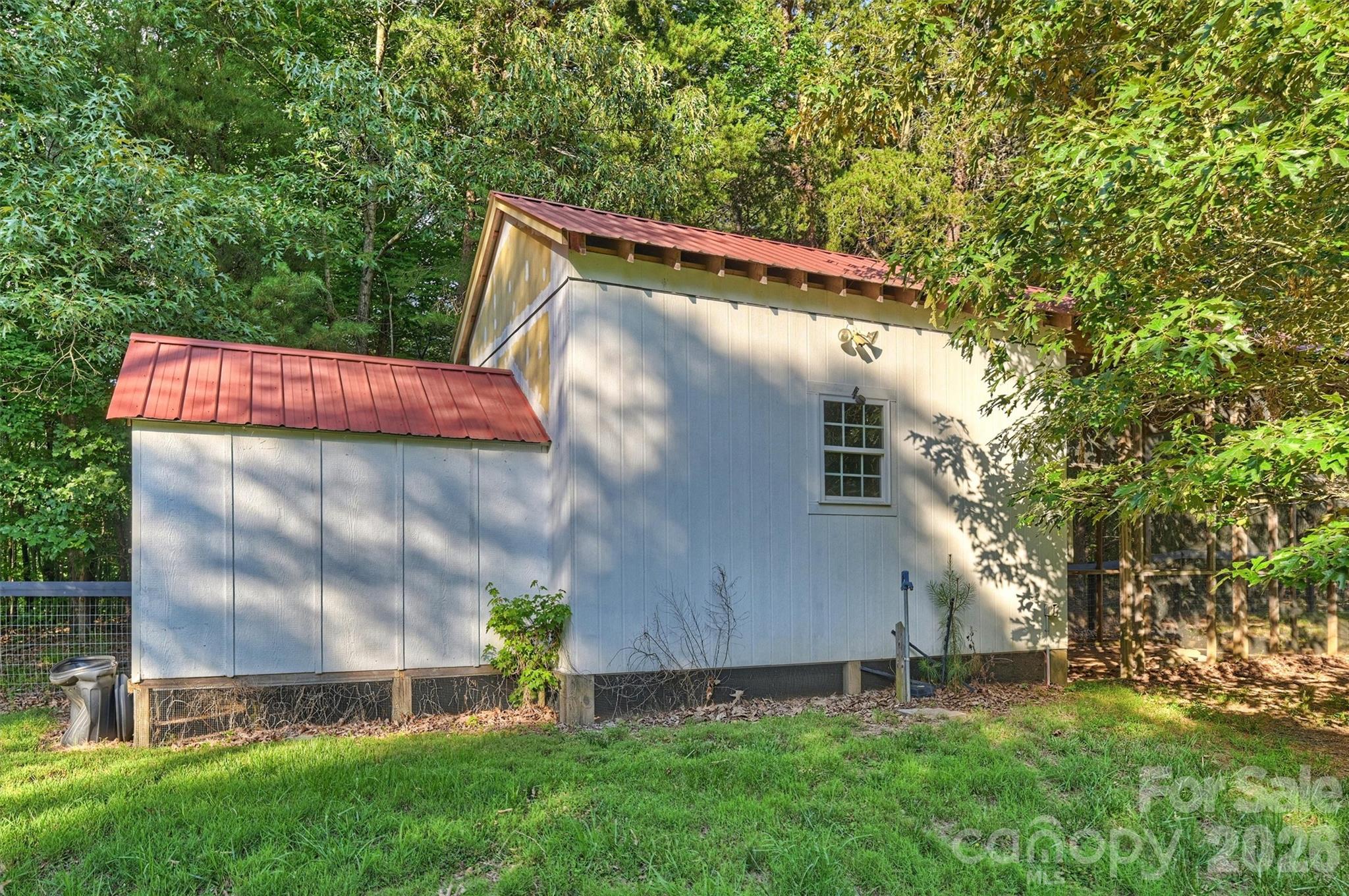 172 & 186 Tuckertown Road Property Photo 40