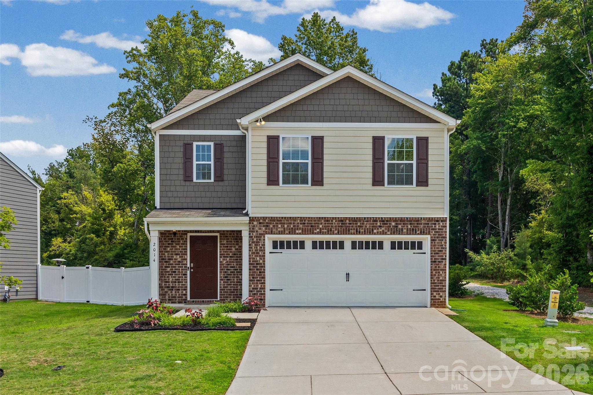 2014 Redstone Drive Property Photo 1