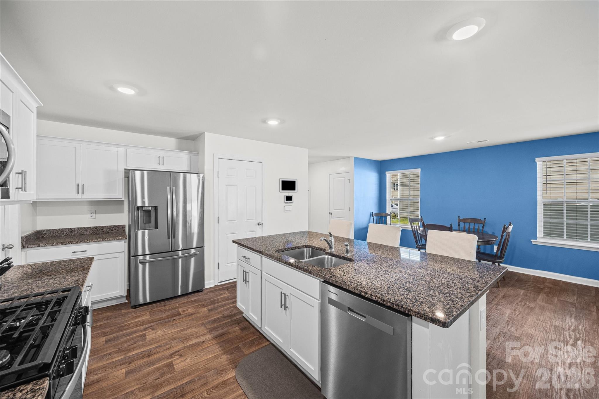 2014 Redstone Drive Property Photo 9