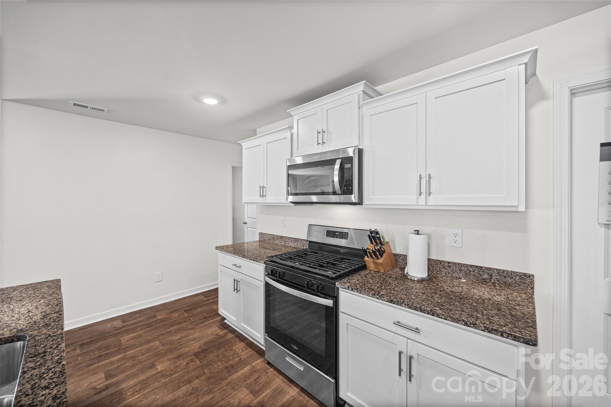 2014 Redstone Drive Property Photo 11