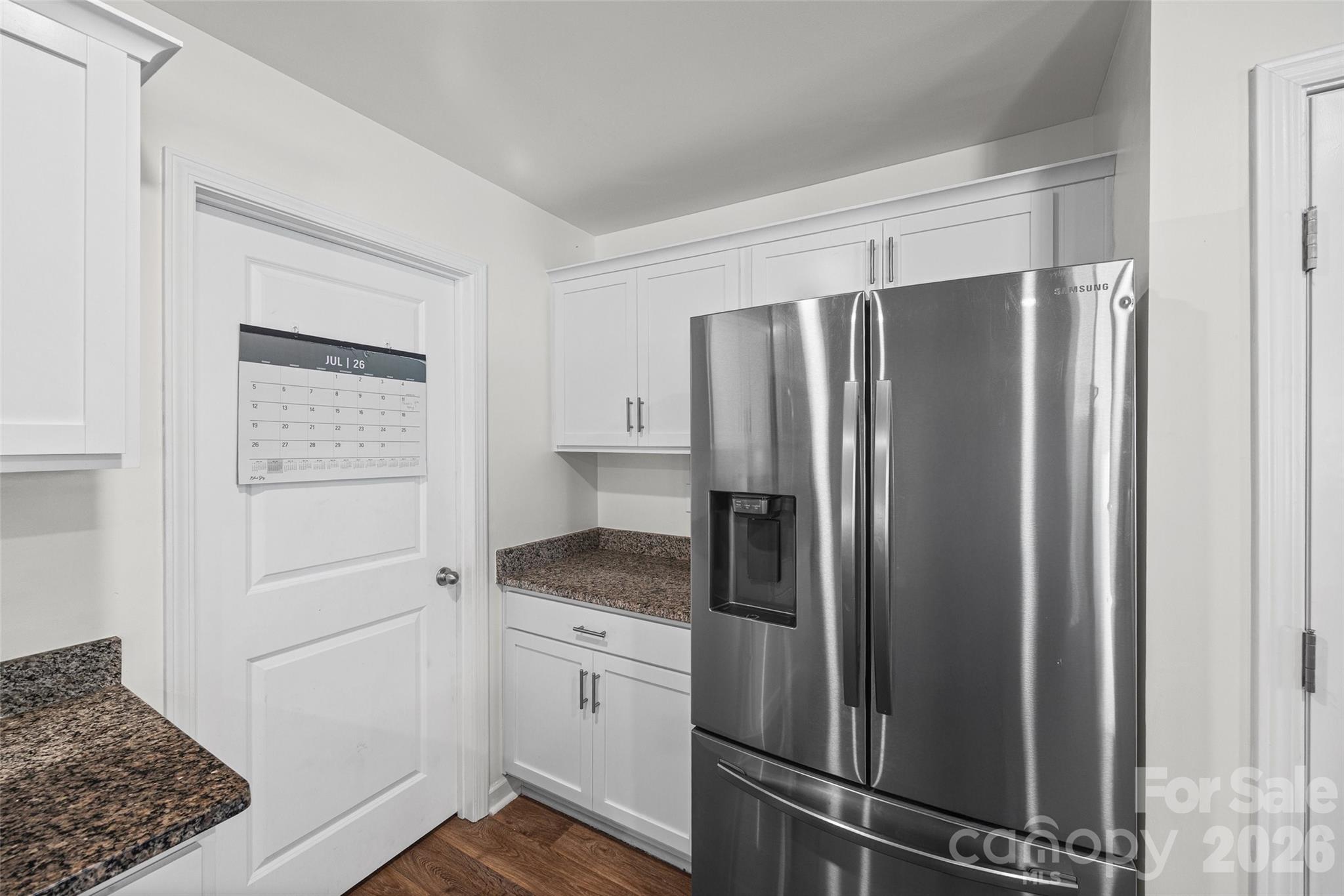 2014 Redstone Drive Property Photo 12