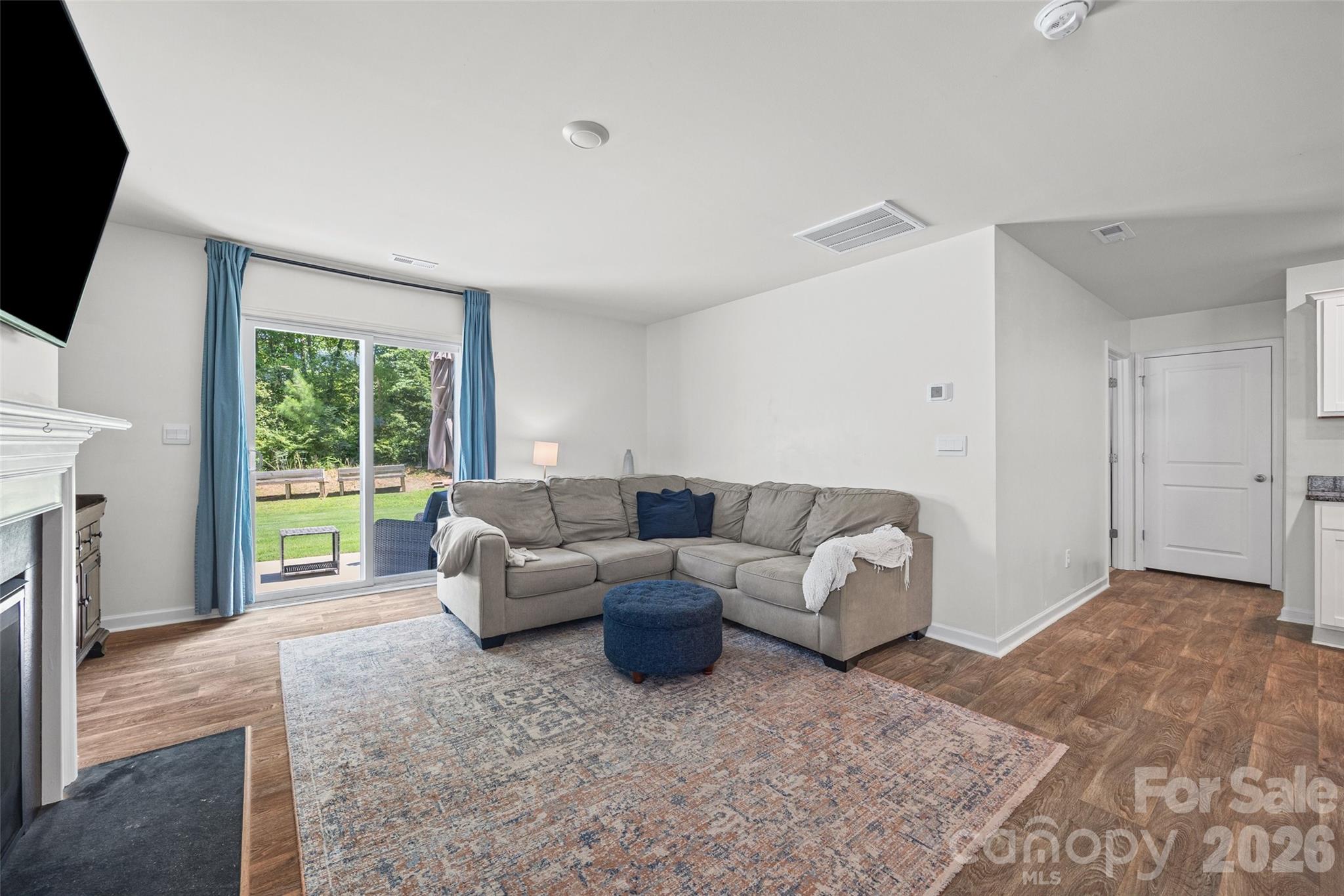 2014 Redstone Drive Property Photo 17
