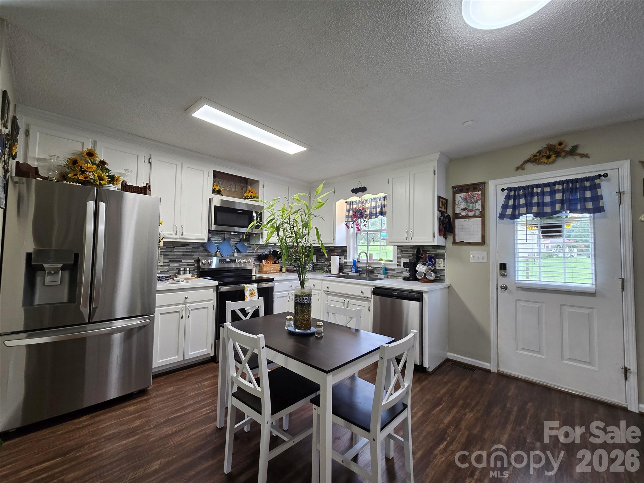 4714 Hoover Road Property Photo 11