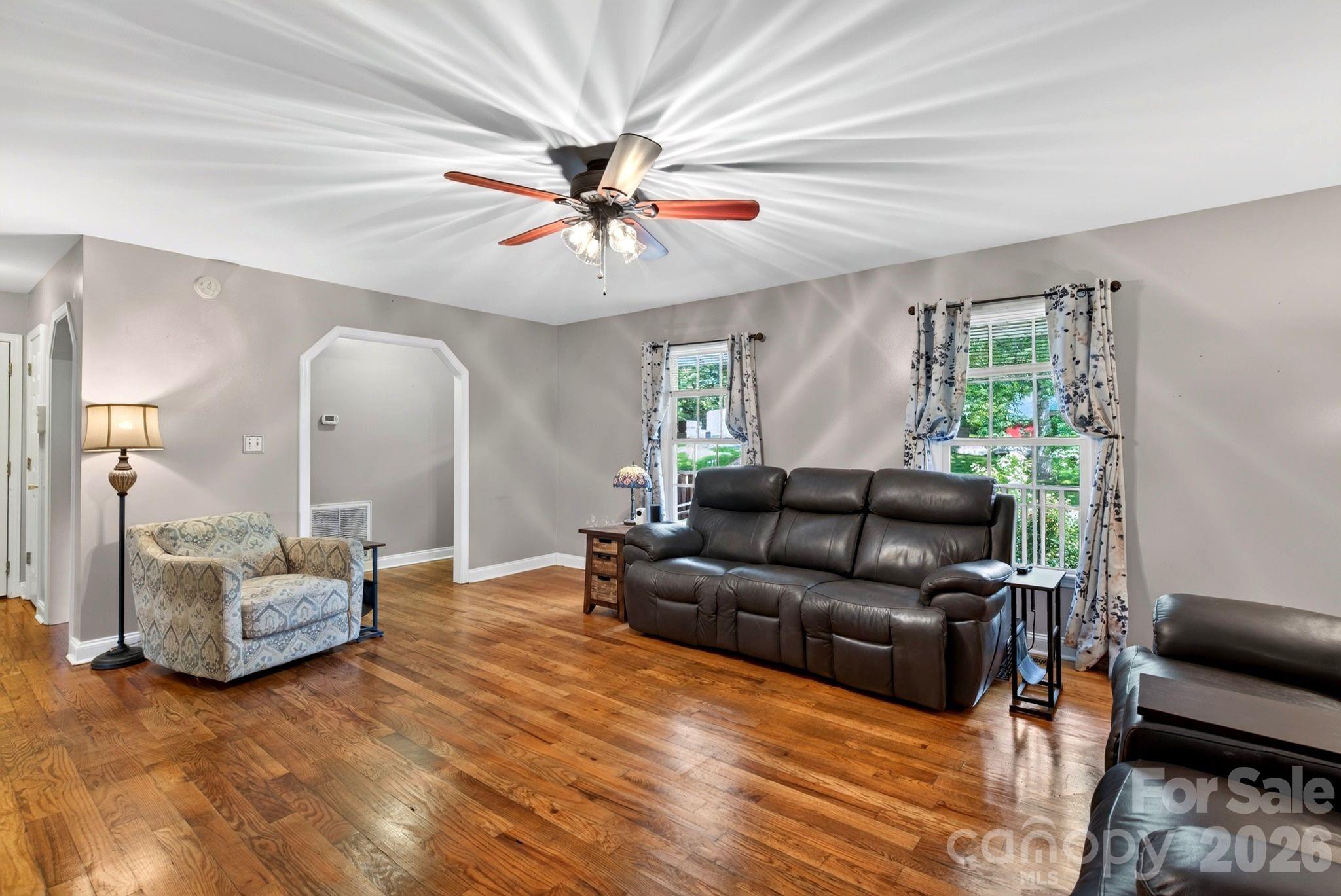 47 Royal Oaks Road Property Photo 5