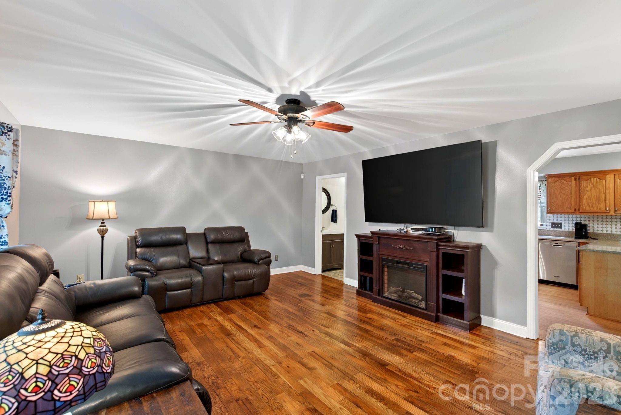 47 Royal Oaks Road Property Photo 7