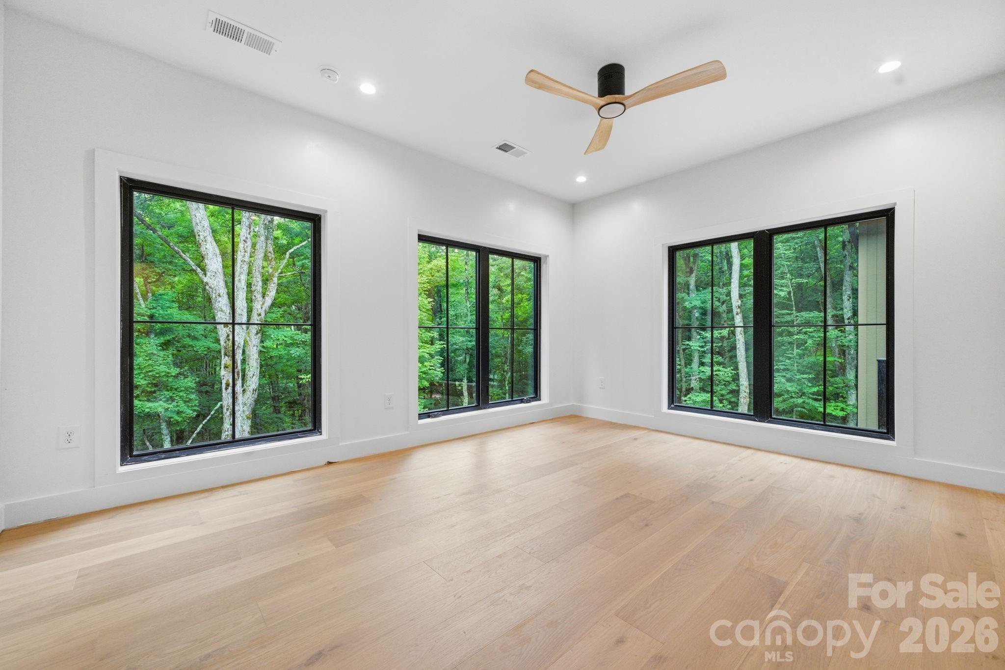 519 Rock Spring Circle Property Photo 18