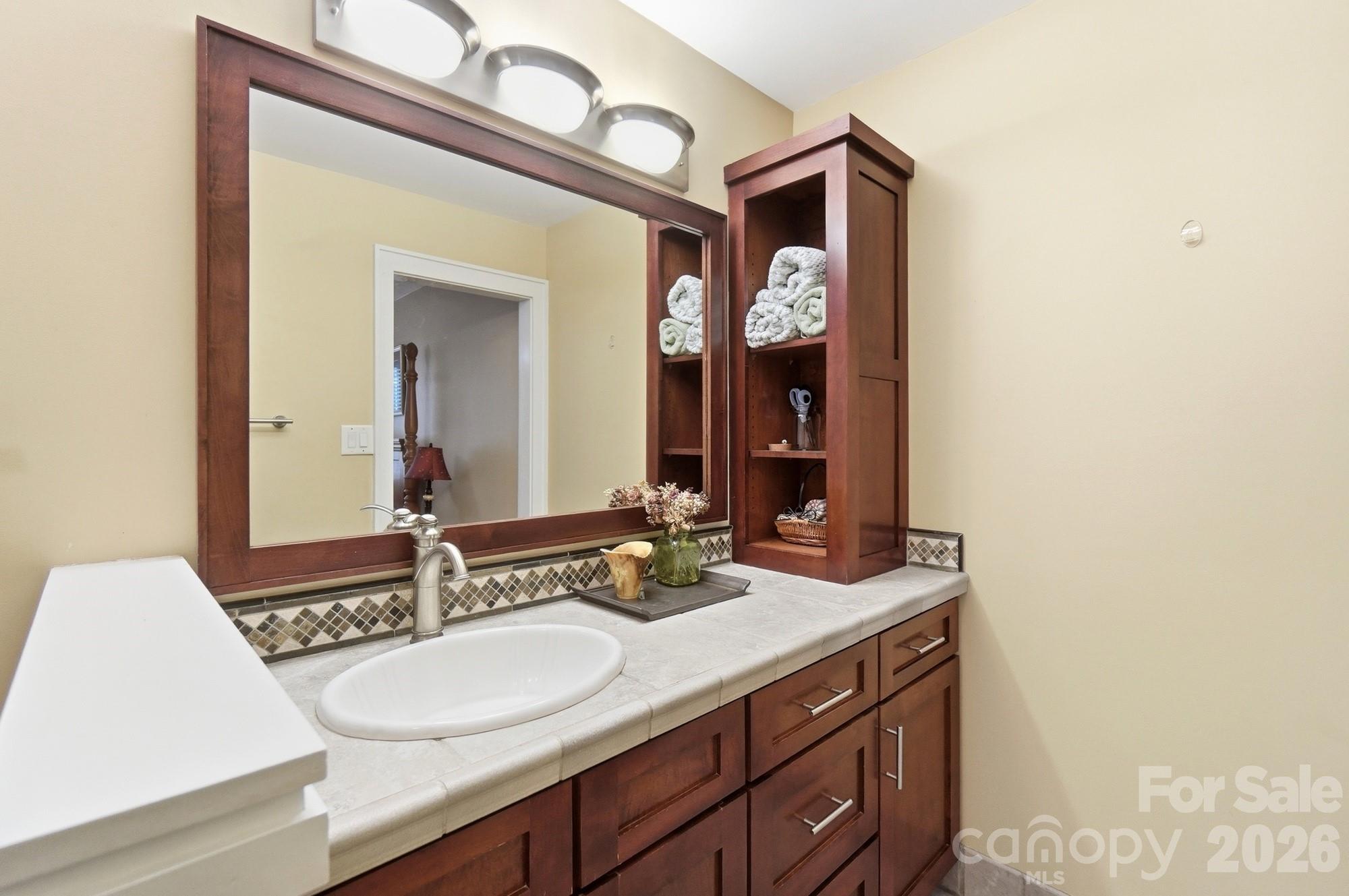 4142 Charlotte Highway C Property Photo 29