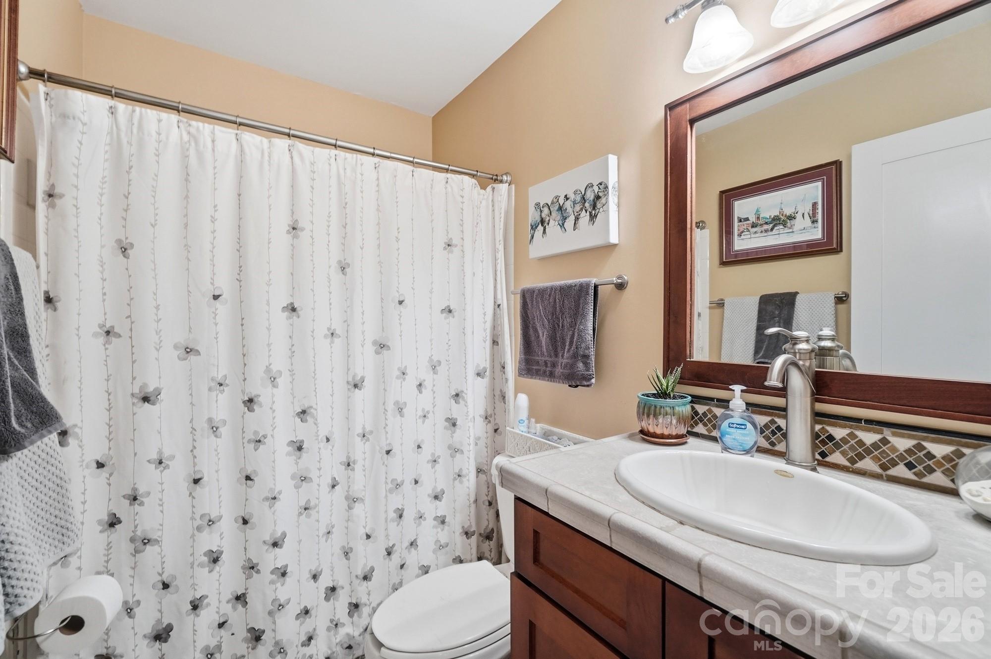 4142 Charlotte Highway C Property Photo 32
