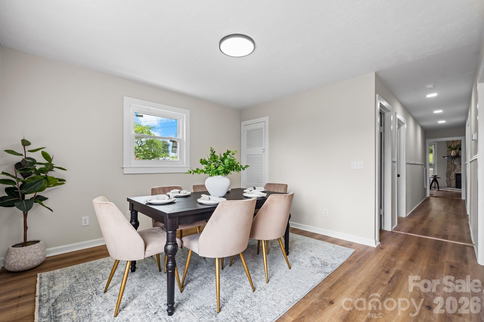 24 Midway Street Property Photo 5