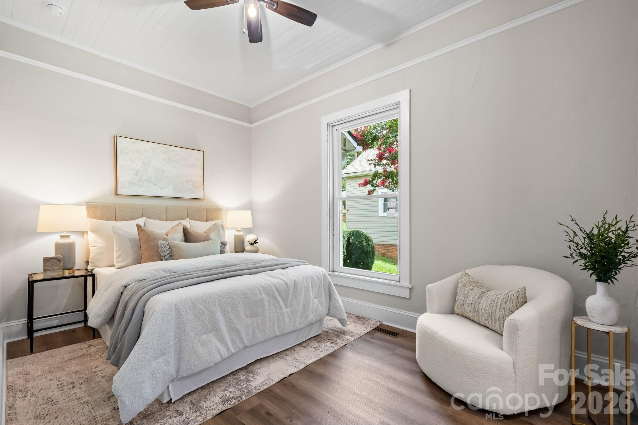 24 Midway Street Property Photo 7
