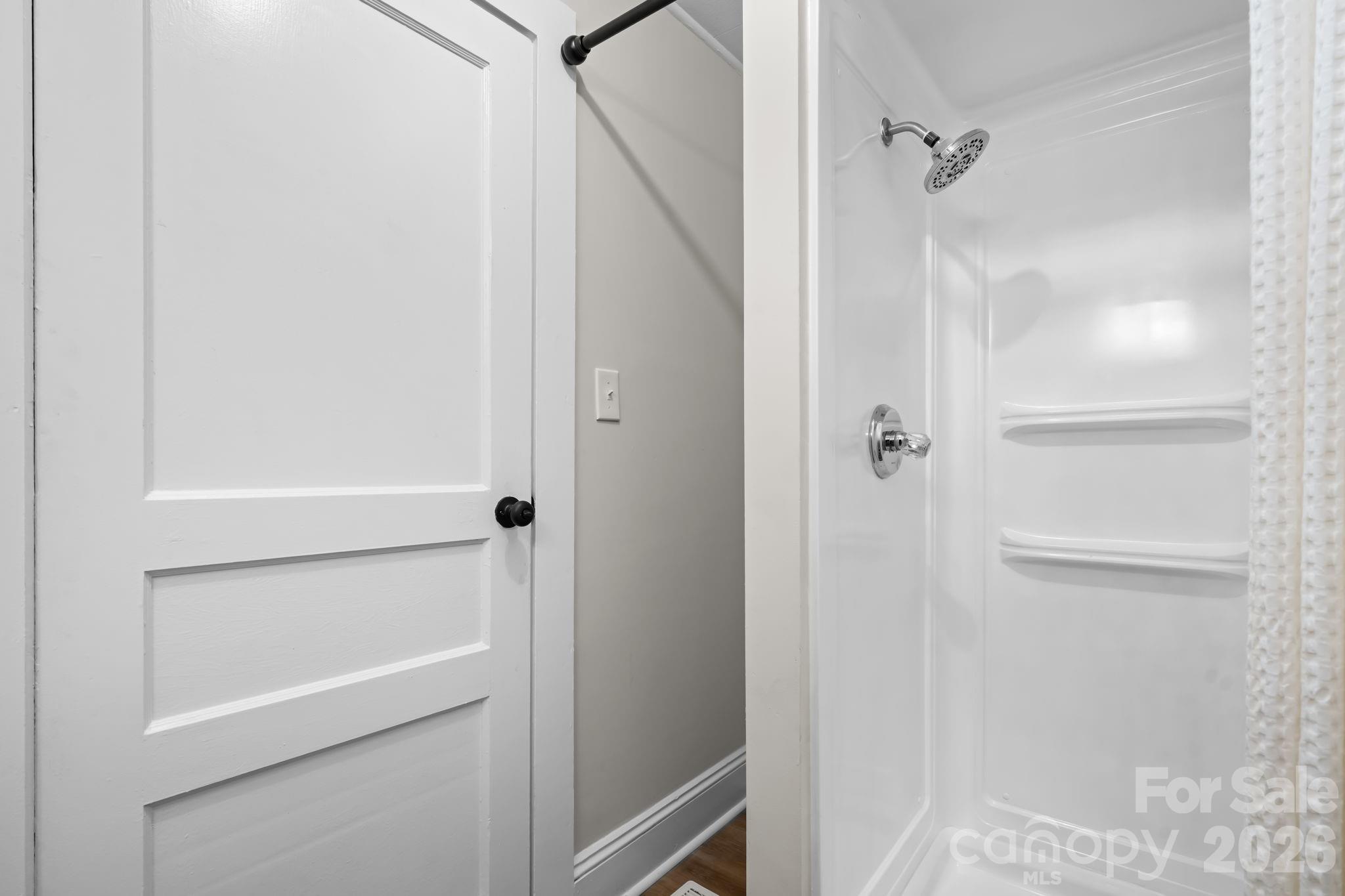 24 Midway Street Property Photo 9