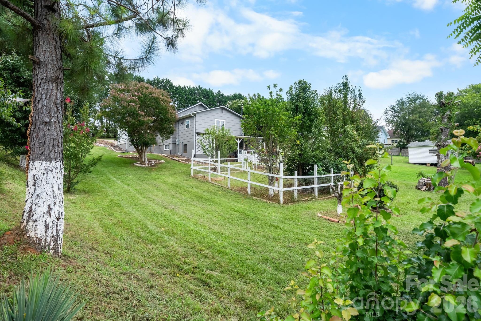 24 Midway Street Property Photo 18