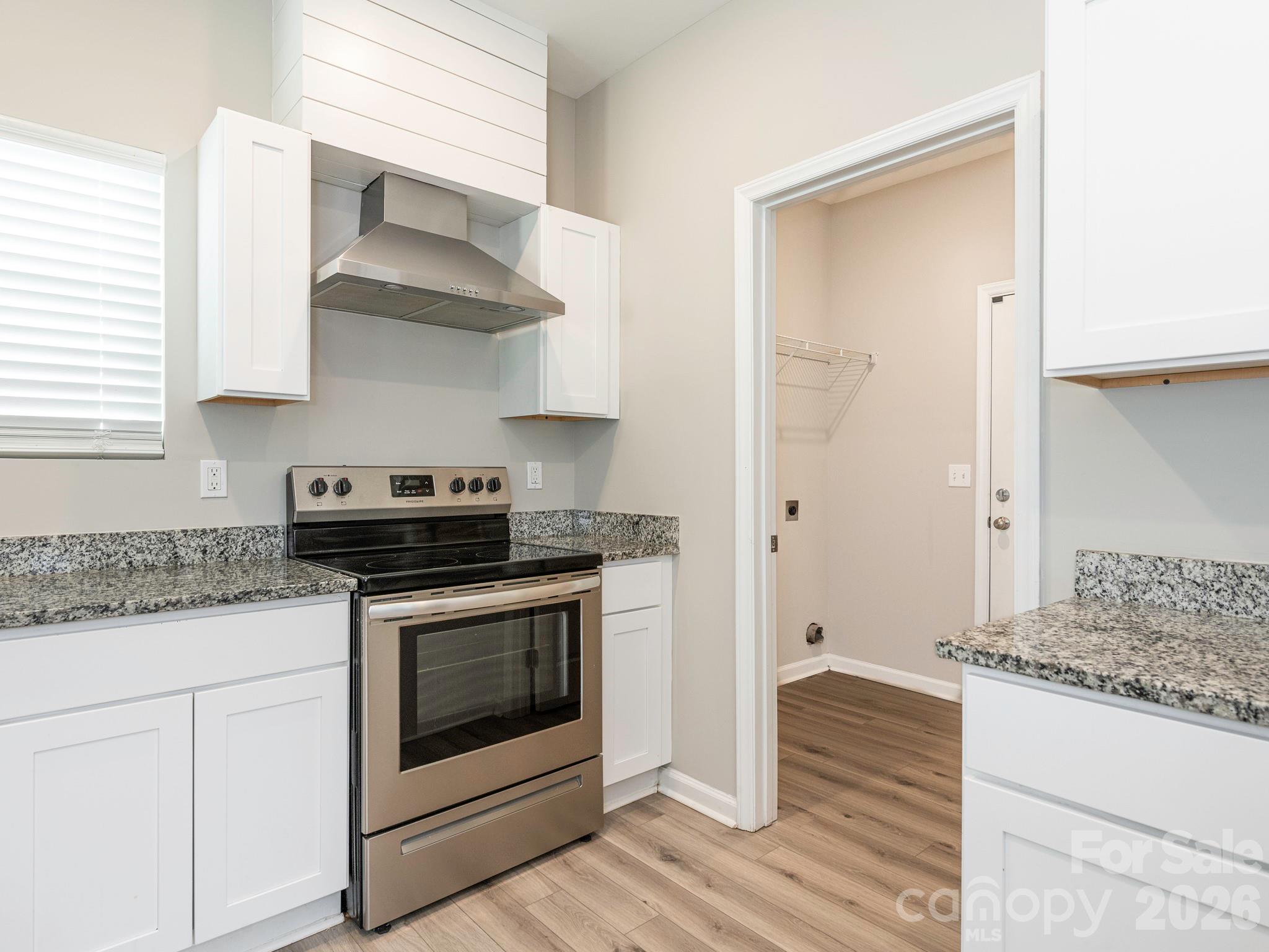 1646 Main Street Property Photo 11
