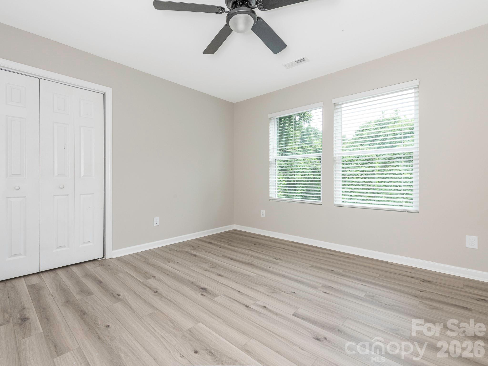 1646 Main Street Property Photo 23